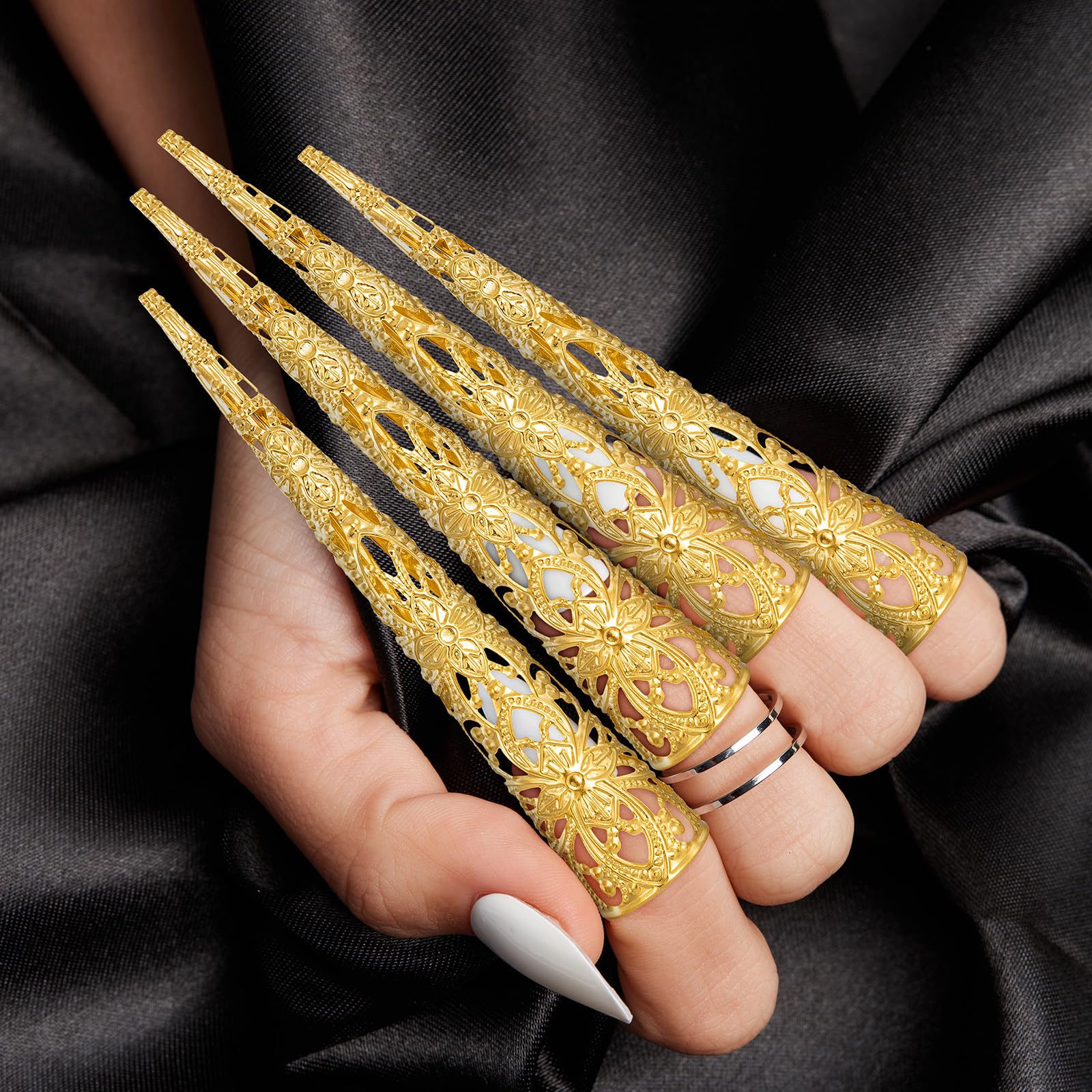 JSRQT 10 Pièces Doigt Ongle Griffe Anneaux Griffes pour Halloween Cosplay Métallique Faux Ongle Longs Doigt pour Costume d'ongle Déguisement Fingernail Claw Nail Rings Set Doré Ancienne Reine Costume