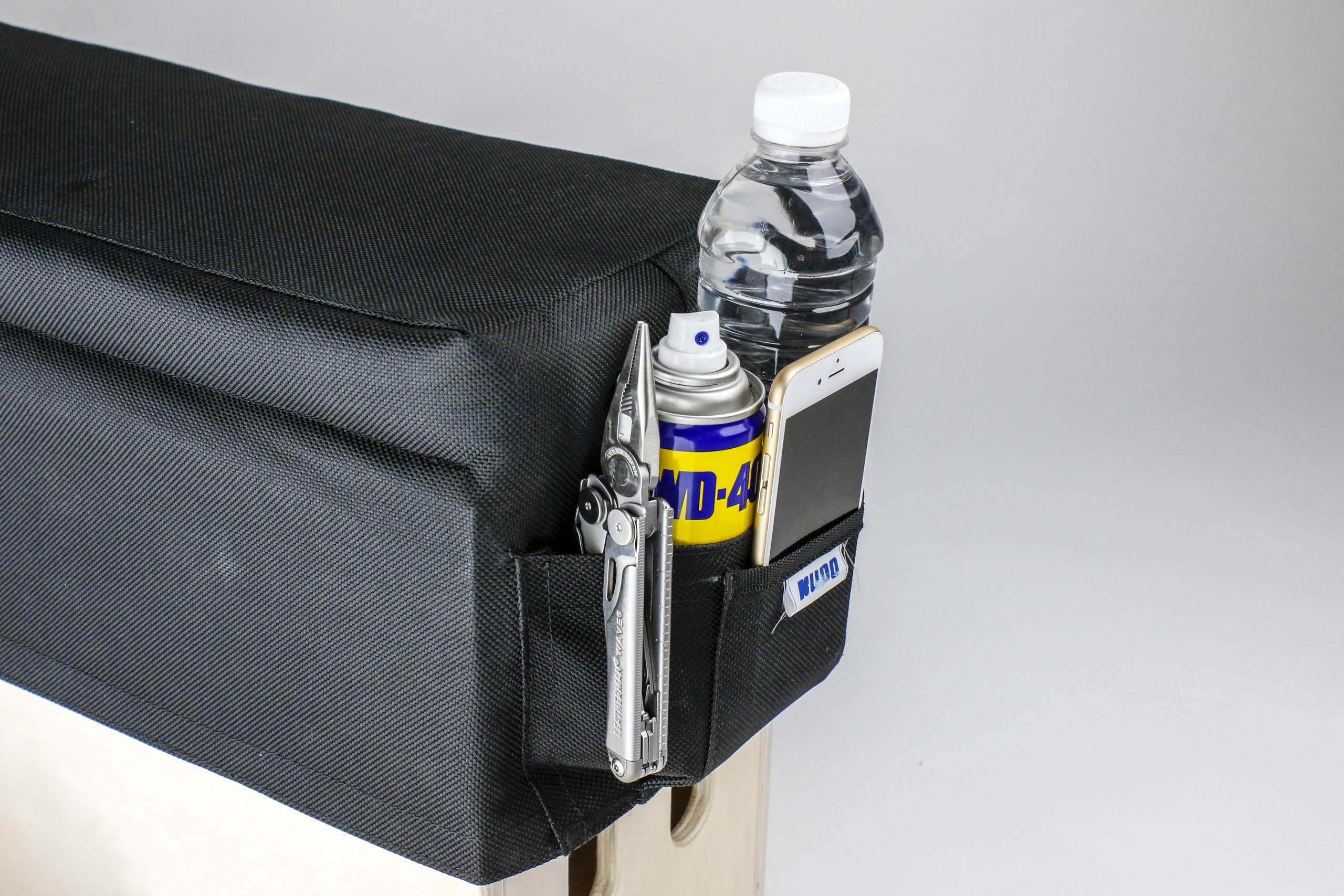 Kupo Apple Box - Cojín horizontal para asiento con acolchado de espuma de 2 pulgadas y funda de nailon texturizado 1000D para cajas Apple de tamaño completo (KG090711)
