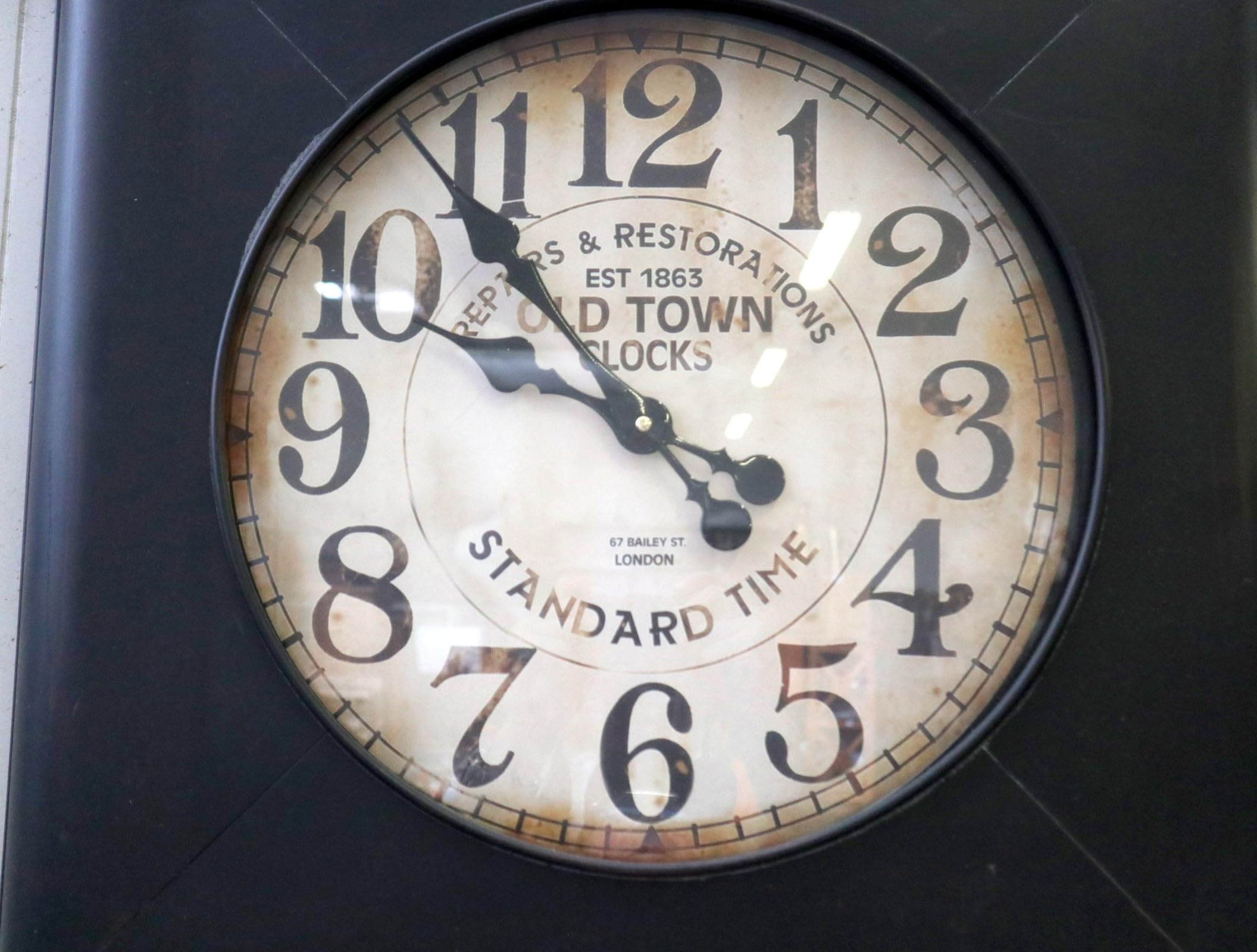 Reloj de pared industrial vintage de metal bruñido 60 x 60 cm – Réplica de época