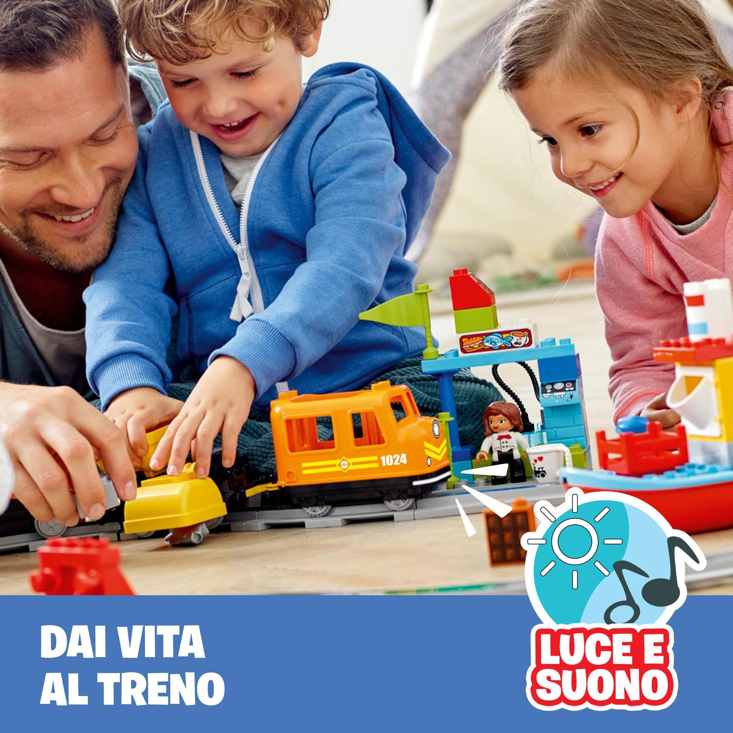 LEGO DUPLO Il Grande Treno Merci, Set Push & Go, Luci e Suoni, Costruzioni Creative con Binari, Nave e Gru Giocattolo, Giochi per Bambini e Bambine da 2 a 5 Anni, Idee Regalo di Compleanno 10875