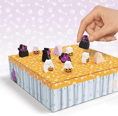 Miniatura 4 de BOOoop by Smirk & Dagger Adorable juego de mesa de estrategia para 2 jugadores, con 34 piezas de gatos y gatitos, edición de Halloween con nuevos
