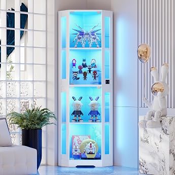 BROTTAR 165 cm Wei  Eckvitrine aus Glas mit Glast ren und LED-Beleuchtung Vierst ckige Vitrine mit Bewegungssensoren und beleuchteten F chern f r Sammlerst cke Spielzeug und B cher; wei