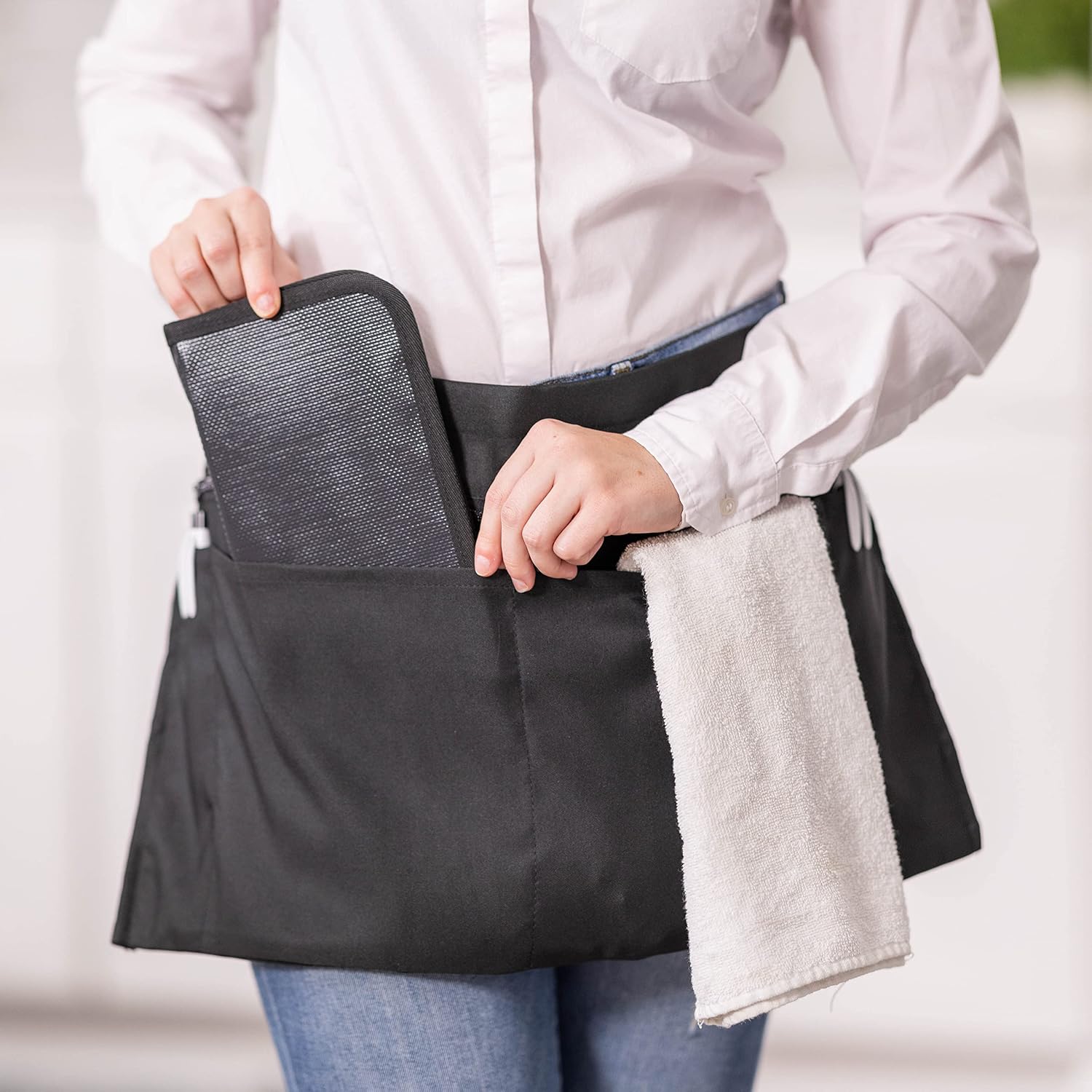 iServ 5 Pockets Black Waist Apron (22x13 inches). Clip-on Server Apron with Zipper pocket. Restaurant Half Aprons Waitress, Waiter, Server, Bartender, Barista, Money Apron, Check Holder, Organizer