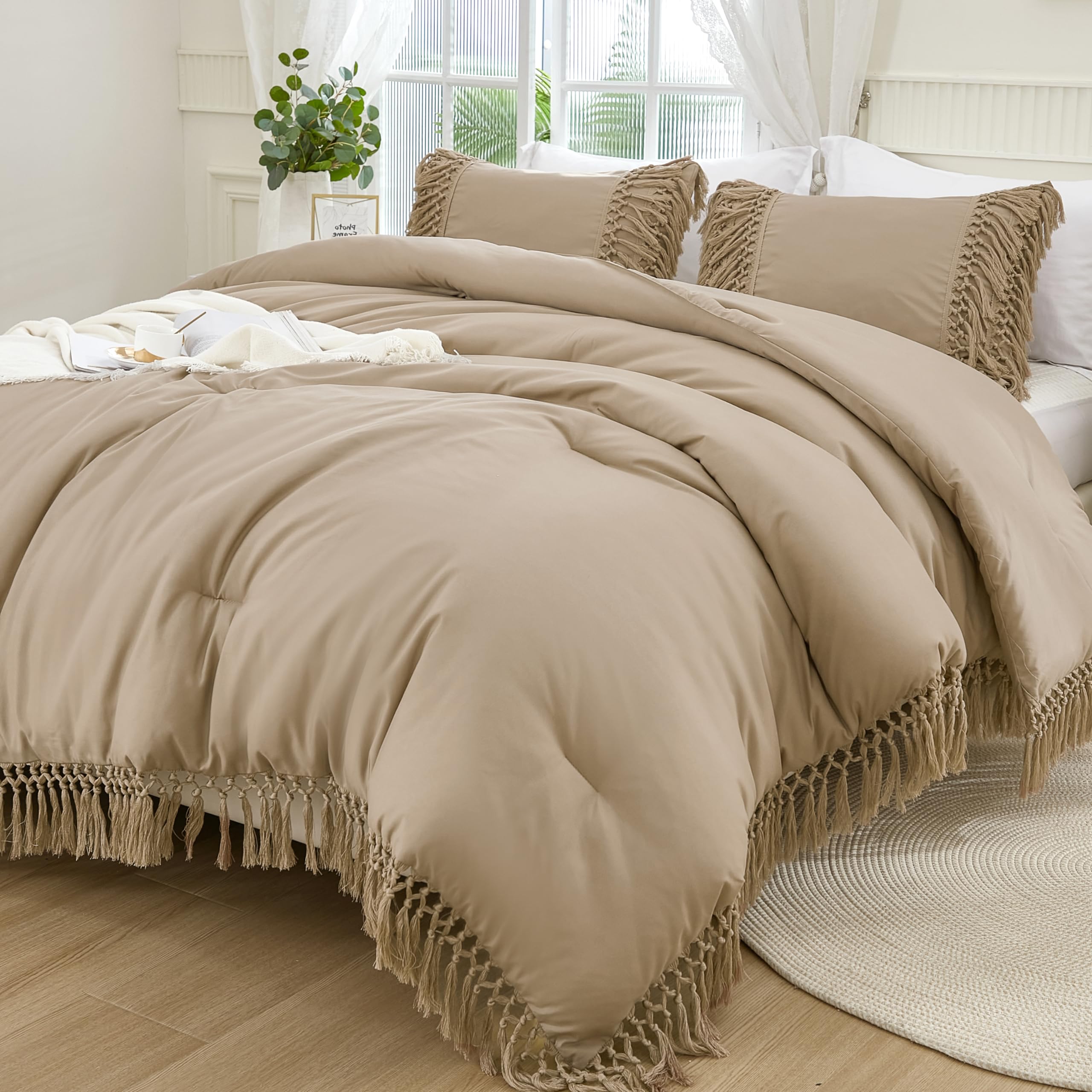 Andency Taupe Comforter Set Queen, 3 Pieces Boho Tassel Lightweight Soft Bedding Comforter Sets, All Season Fluffy Fringe Bed Set (90x90In Comforter & 2 Pillowcases)
