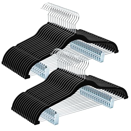 HOUSE DAY Velvet Hangers with Adjustable Clips 30 Pack, Non-Slip