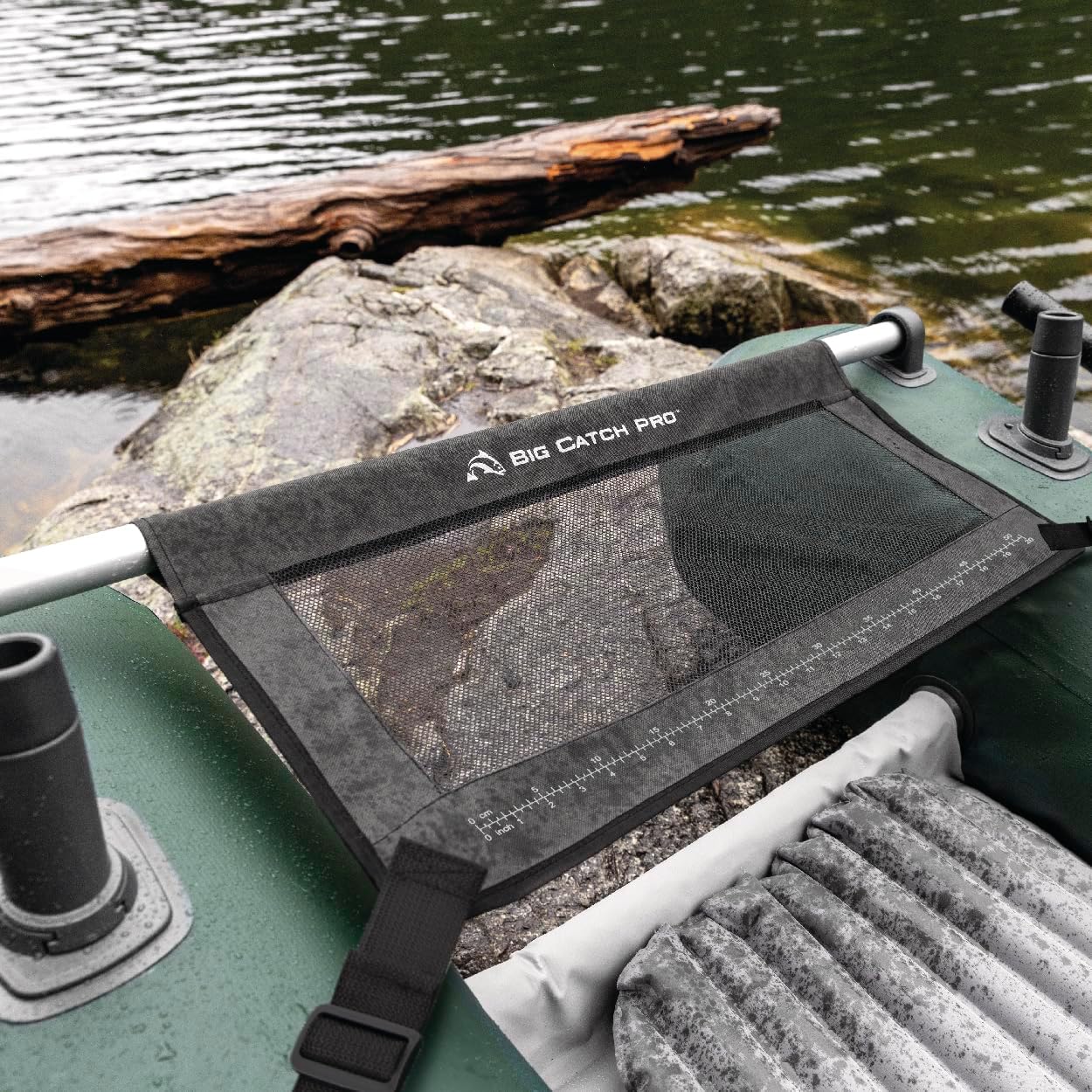 Close-up of mesh stripping apron with ruler