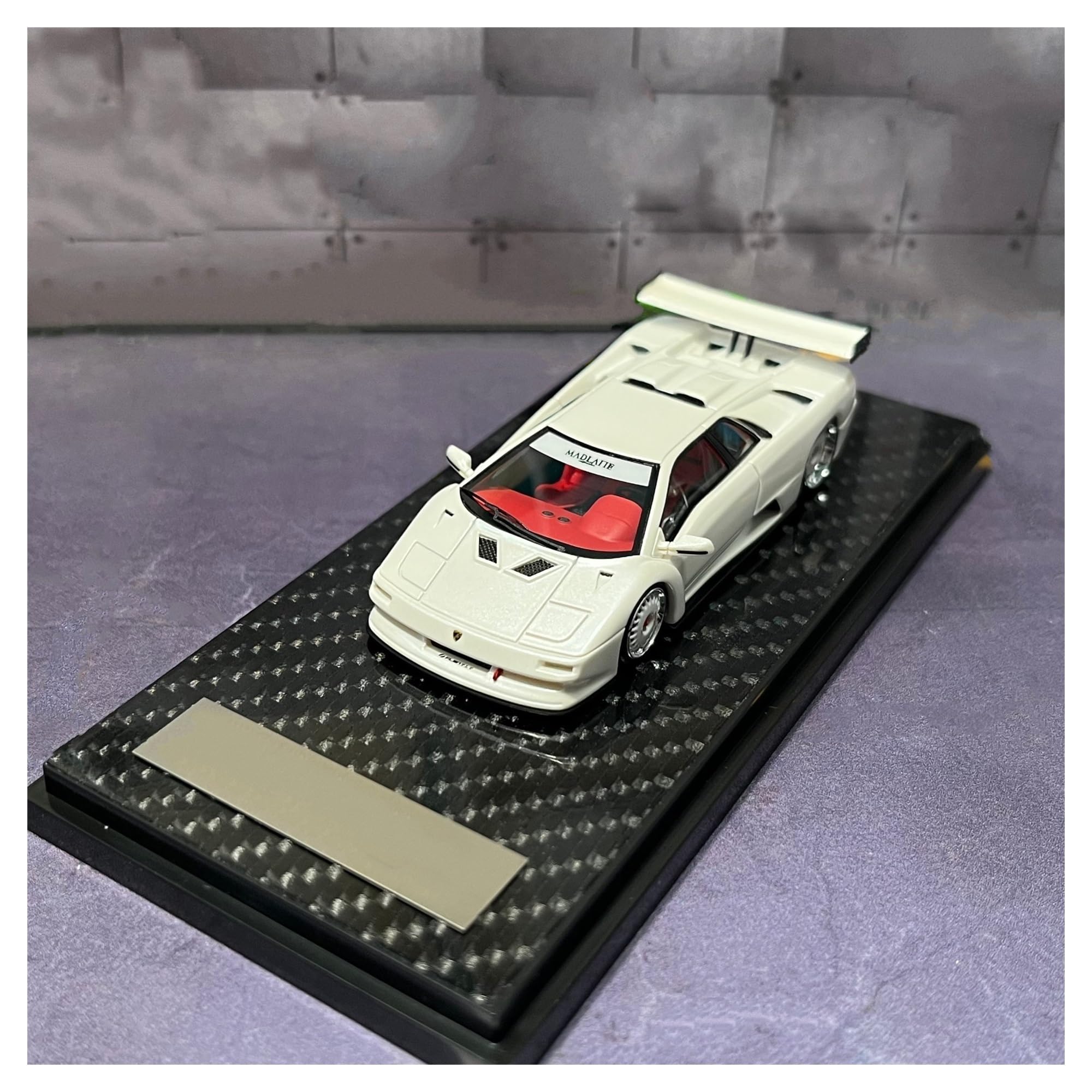 Amazon.co.jp: モデルカーのおもちゃ 1:64 ランボルギーニディアブロ