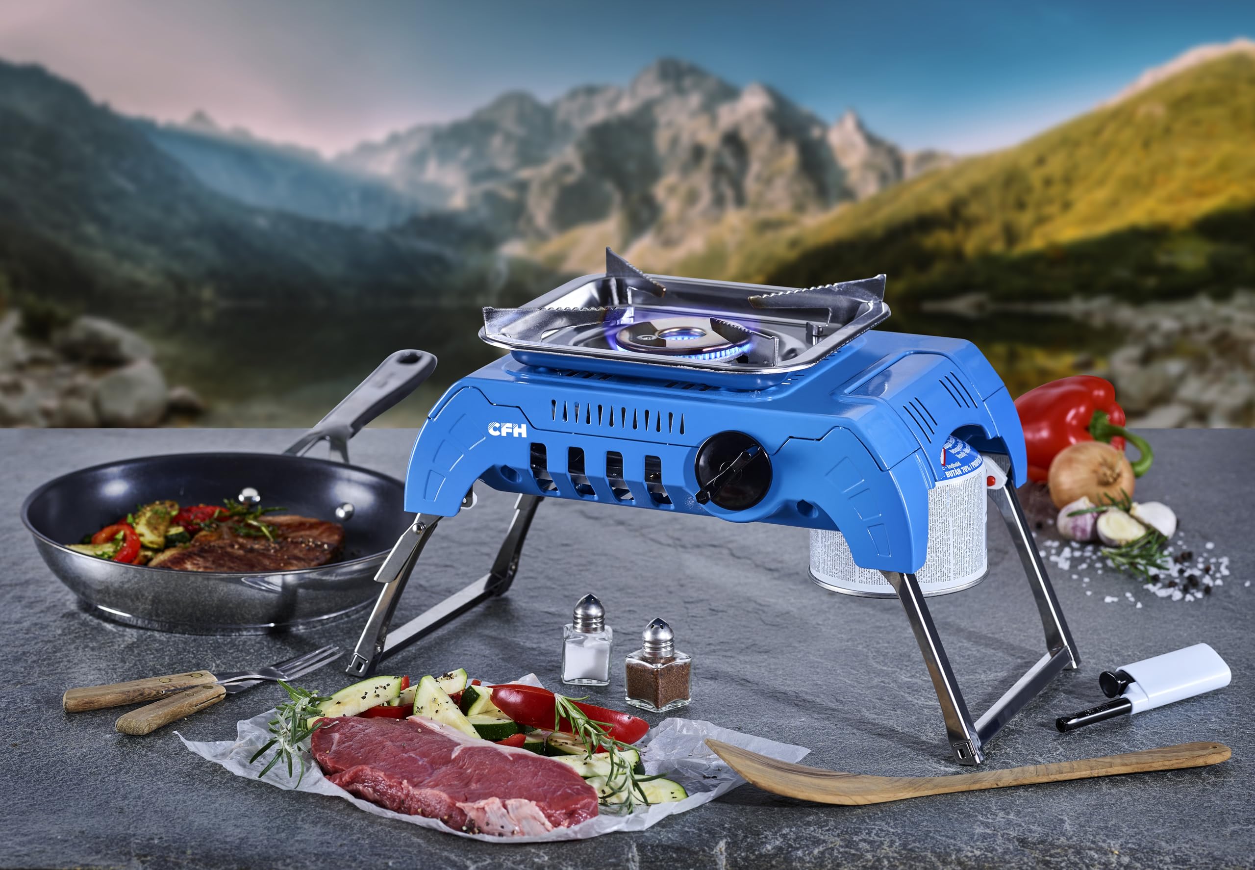 CFH Gaskocher Camping GK 425 – kompakter Campingkocher, 2,4 kW, Piezozündung, klappbare Standfüße, Edelstahl-Topfauflage, Kunststoffkoffer