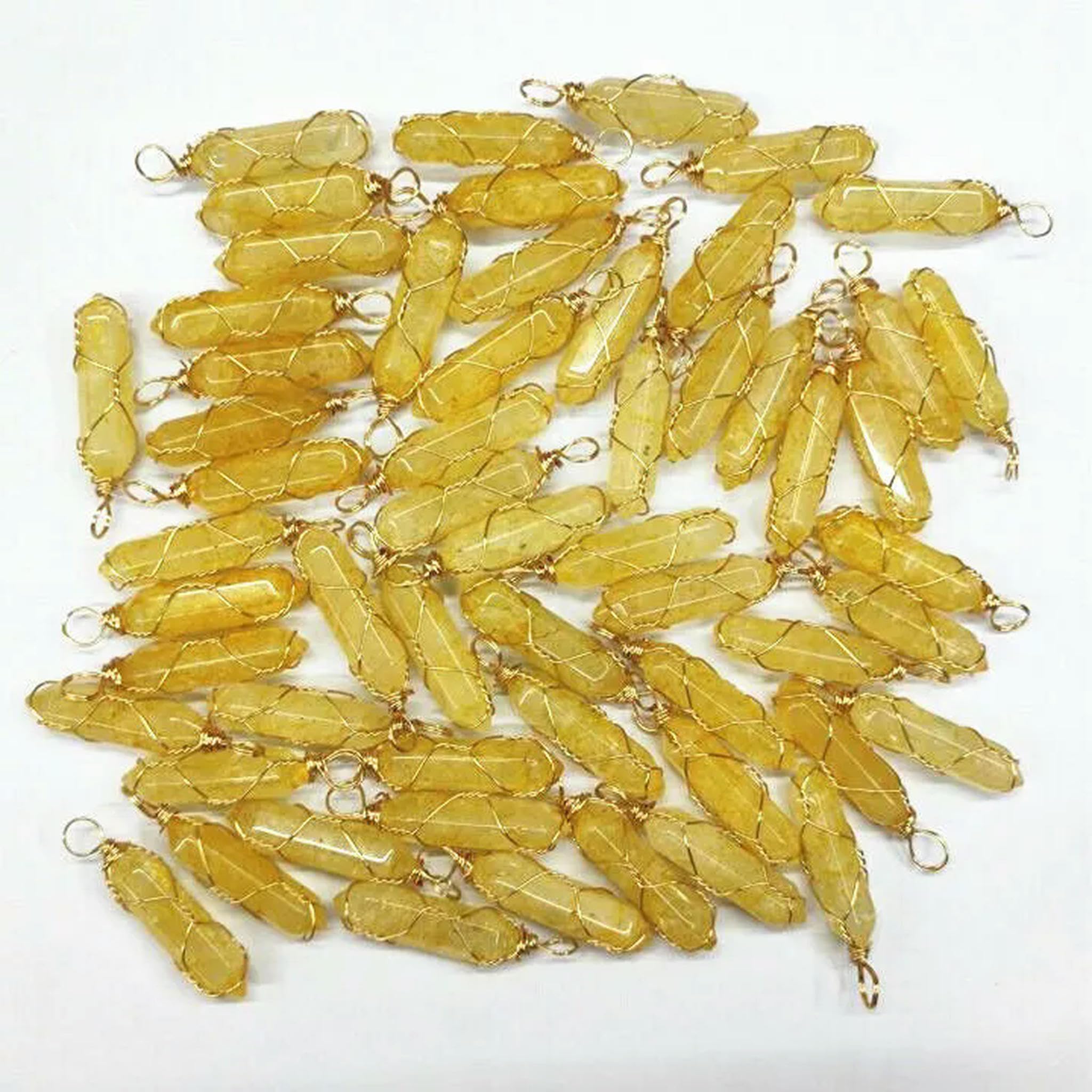 20 Pezzi di Pietra di Cristallo Giallo Naturale pilastro Pendenti Fatti a Mano in Filo di Ferro Dorato