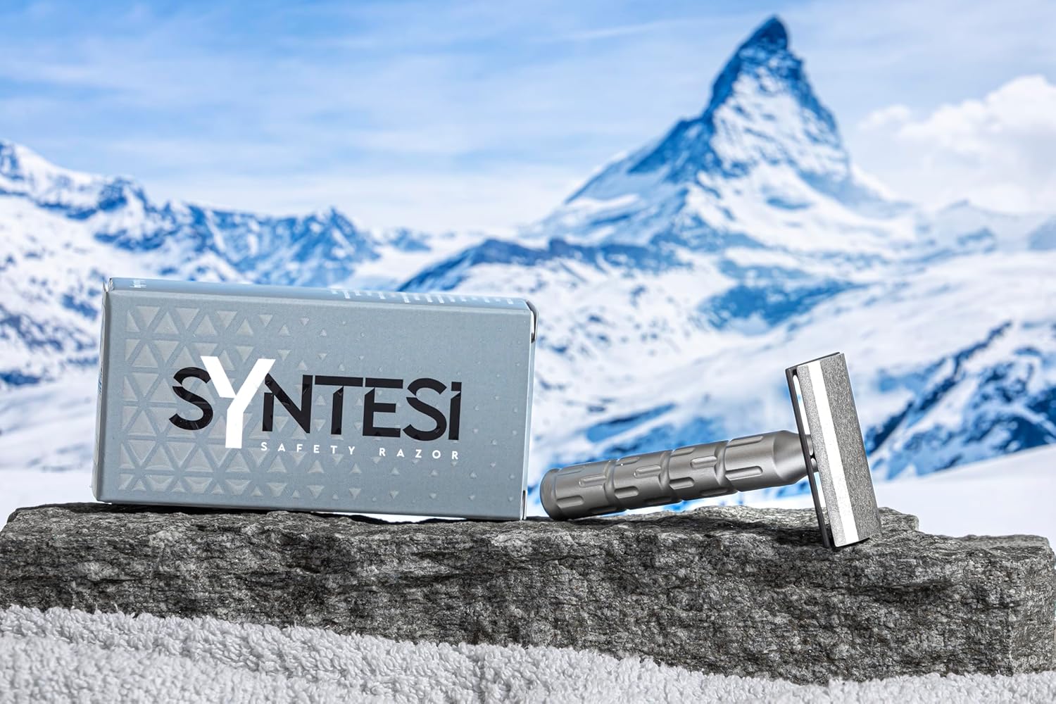 The Goodfellas’ Smile SYNTESI ALUMINUM, CNC‑Machined Double‑Edge Safety Razor – 45° Precision Angle, Ultra‑Light & Agile Design for Face Shaving, Made in Italy