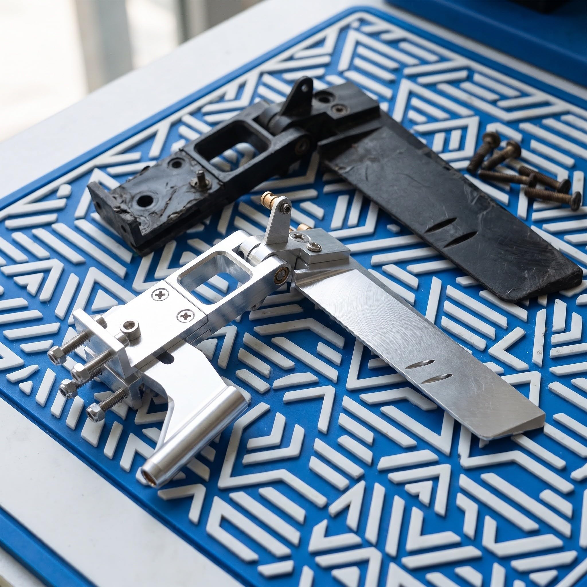 Zerodeko Kit de timón para Barco RC de 110 mm con Eje de 4 mm, Absorbente