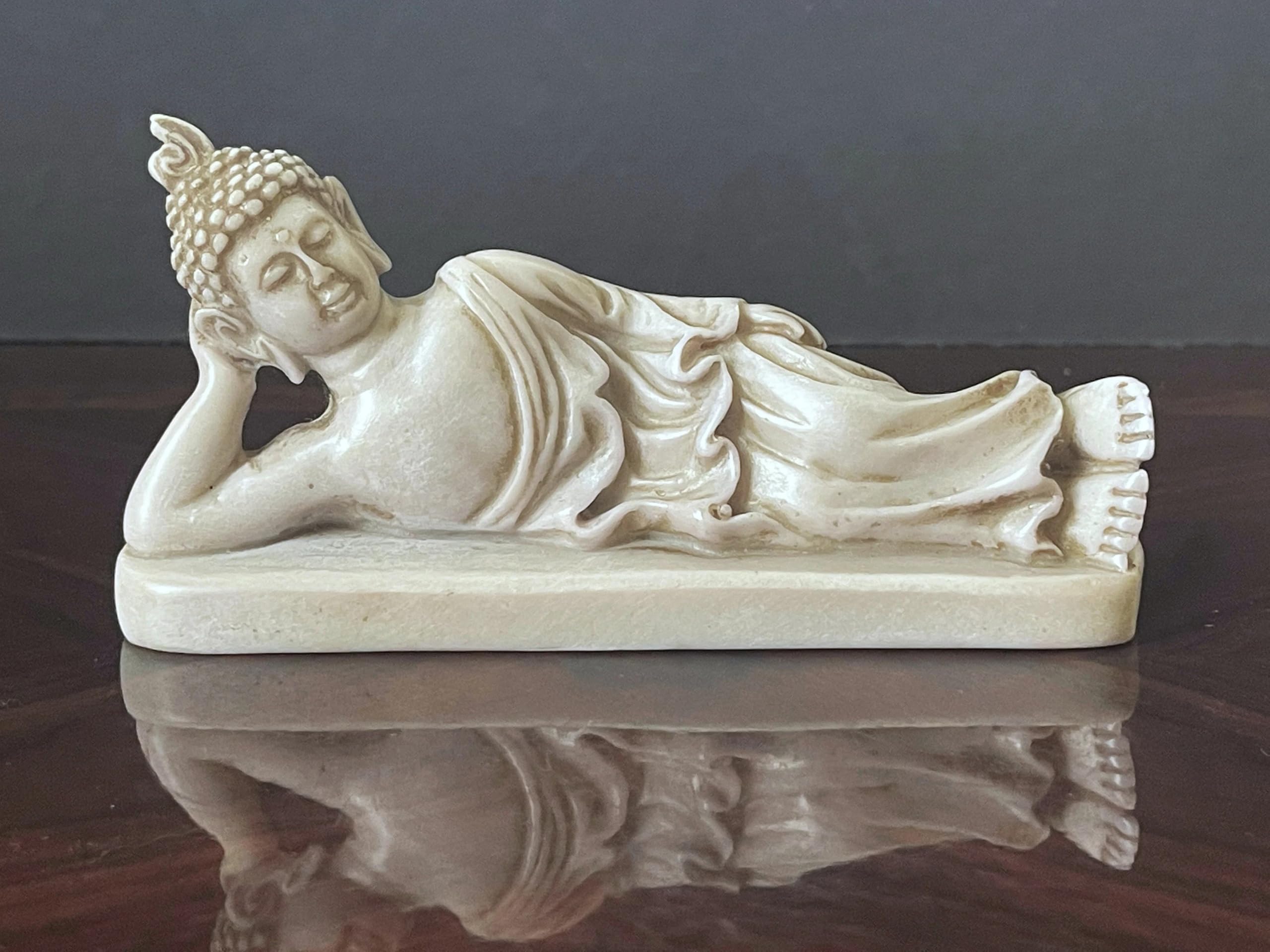Amazon.com: Land of Simple Treasures Reclining Buddha Statue