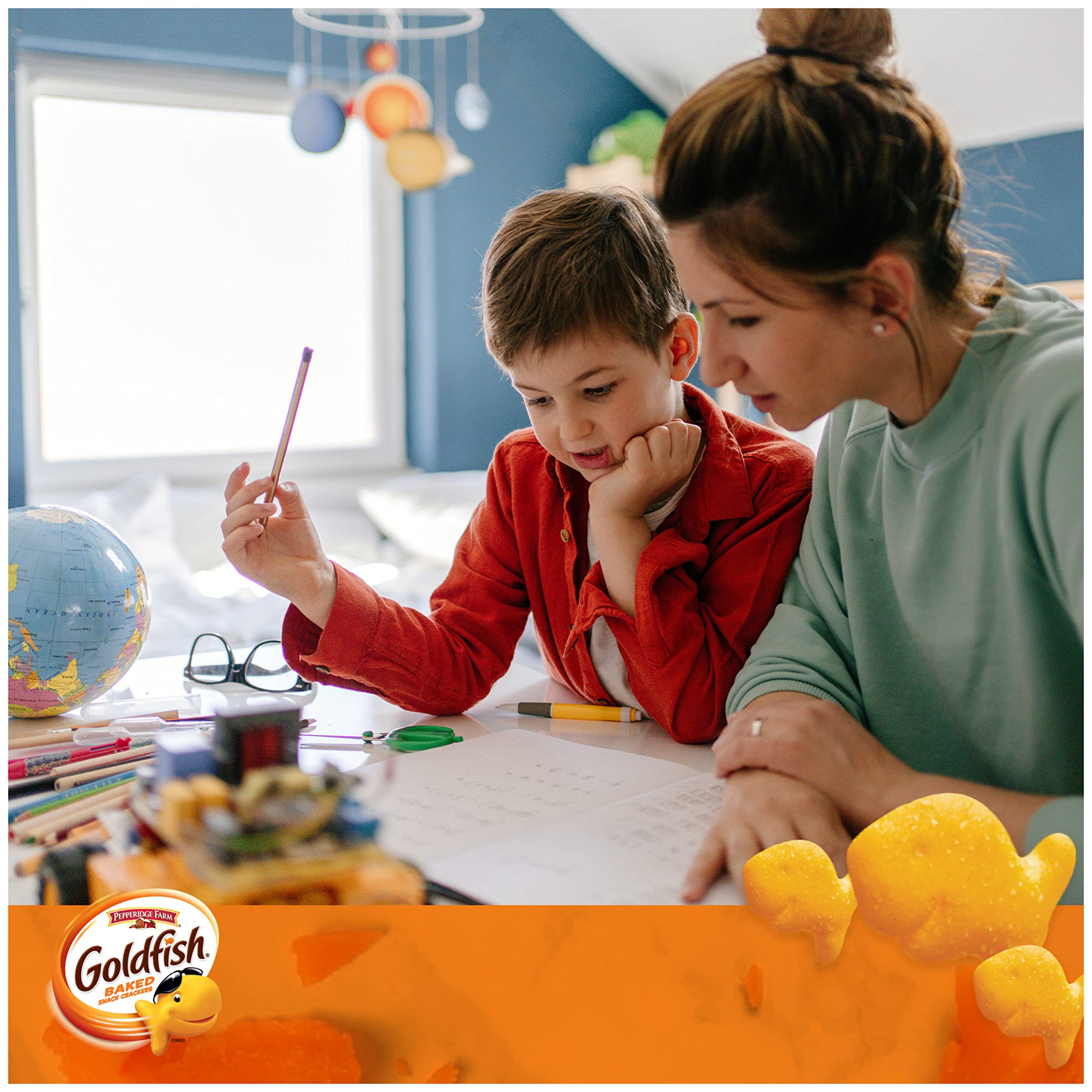 Pepperidge Farm Goldfish, Colors, 30-ounce carton by Pepperidge Farm