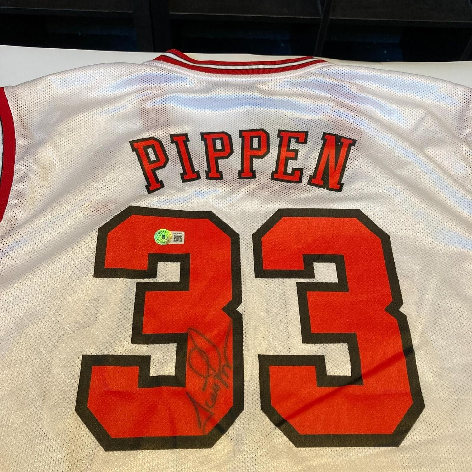 Scottie Pippen Signed Authentic Reebok Chicago Bulls Jersey Beckett - Autographed NBA Jerseys