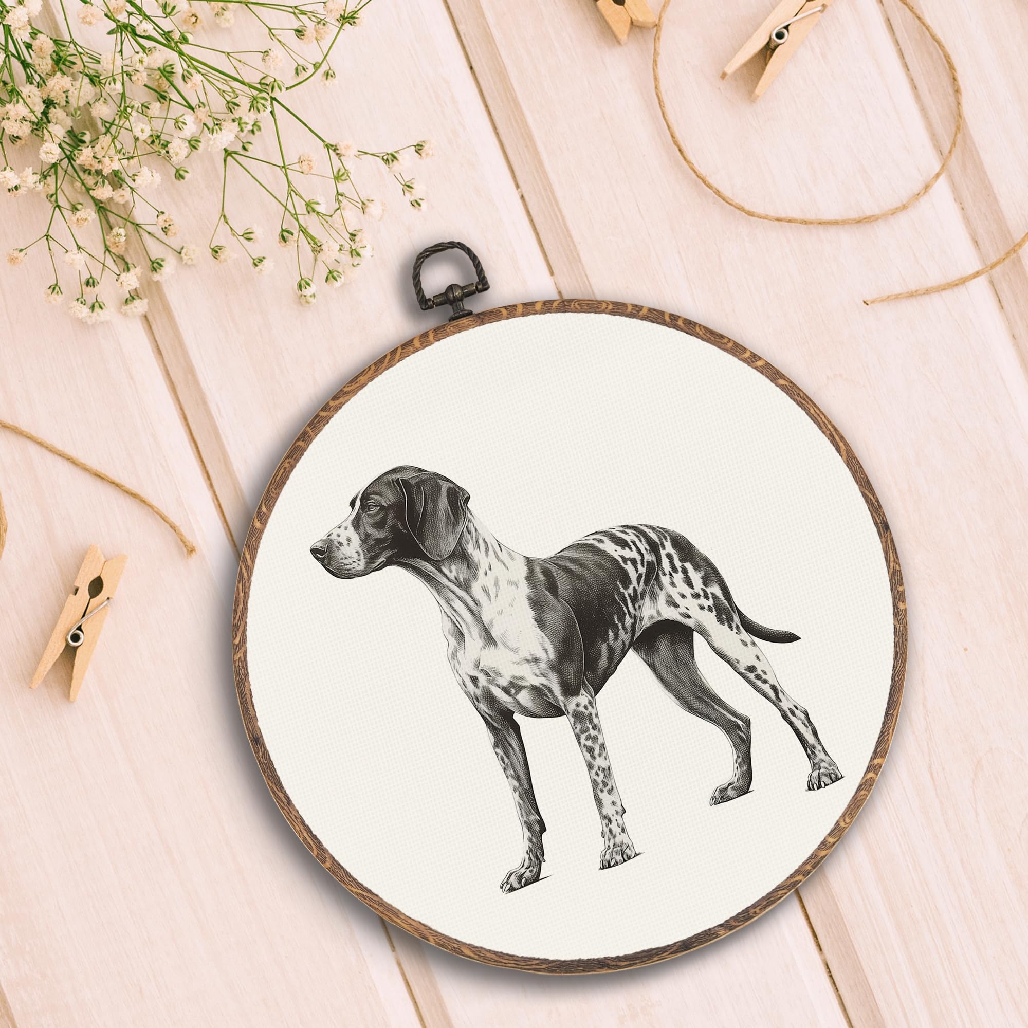 Hxlac German Shorthaired Pointer Round Wall Art Framed, Dog Mom Gifts Round Wall Decor, Dog Lovers Gifts Hanging Canvas Prints Wall Sculptures for Bathroom Bedroom Living Room Decor, 10x10 Inch