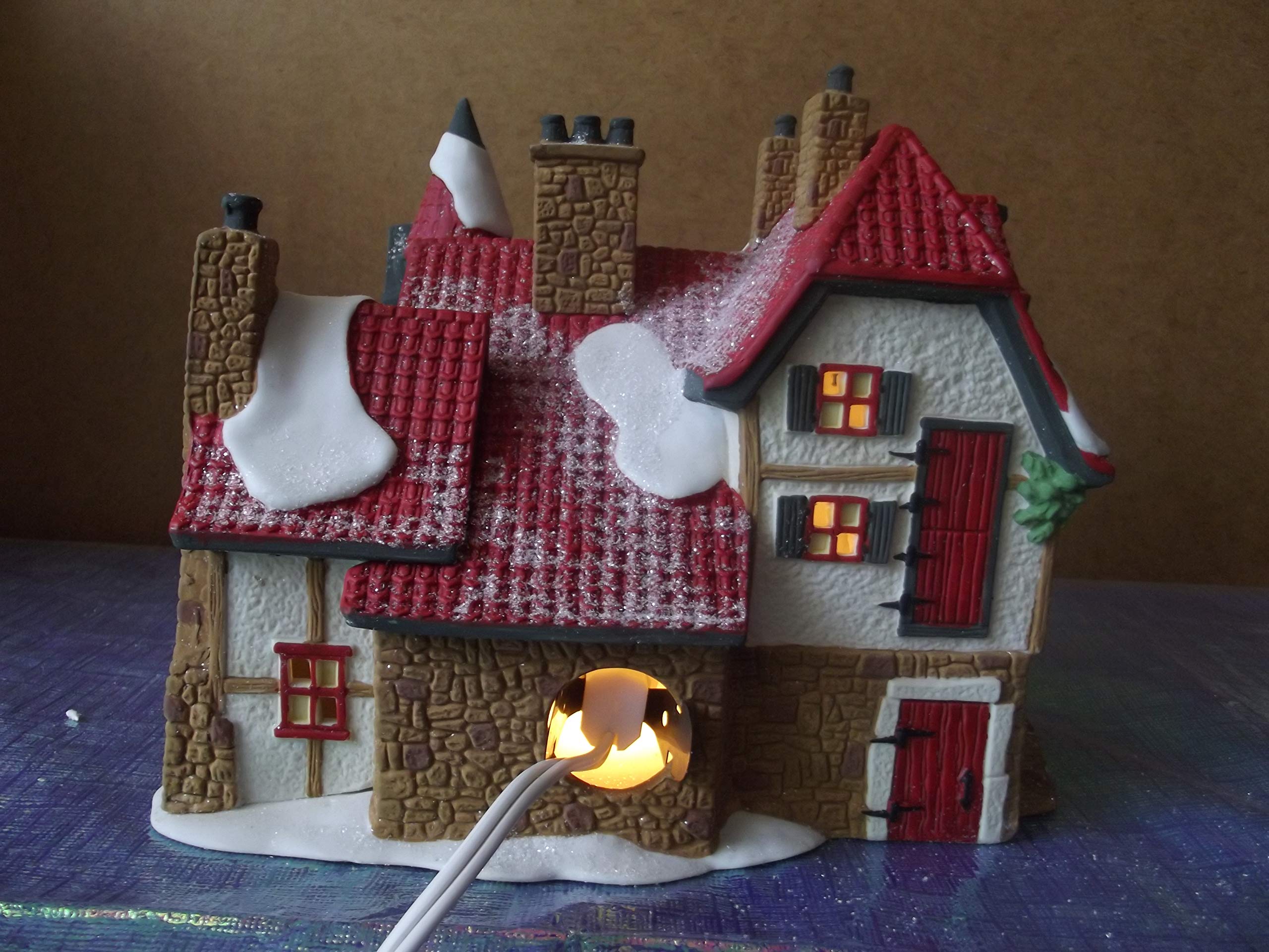 Amazon.com: Dept. 56 Heritage Village North Pole Series