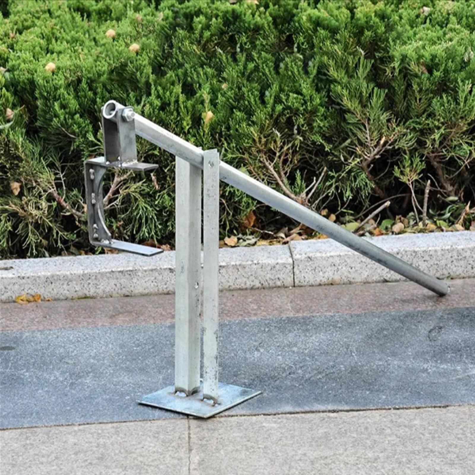 Extracteur de tige de maïs et outil de désherbage – Extracteur de racines à tête dentelée pour arbres et jeunes arbres verts, 142 cm de long, idéal pour l'entretien du jardin et de la pelouse