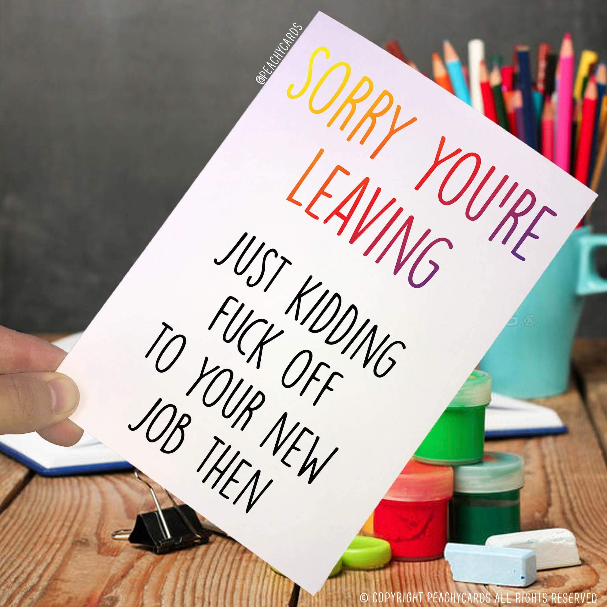 Wall Smart Designs Divertente nuovo lavoro carta, Coworker lasciare, buona fortuna, congratulazioni nuovo collega di lavoro lasciando addio lavoro divertente scherzo, Banter Office PC504