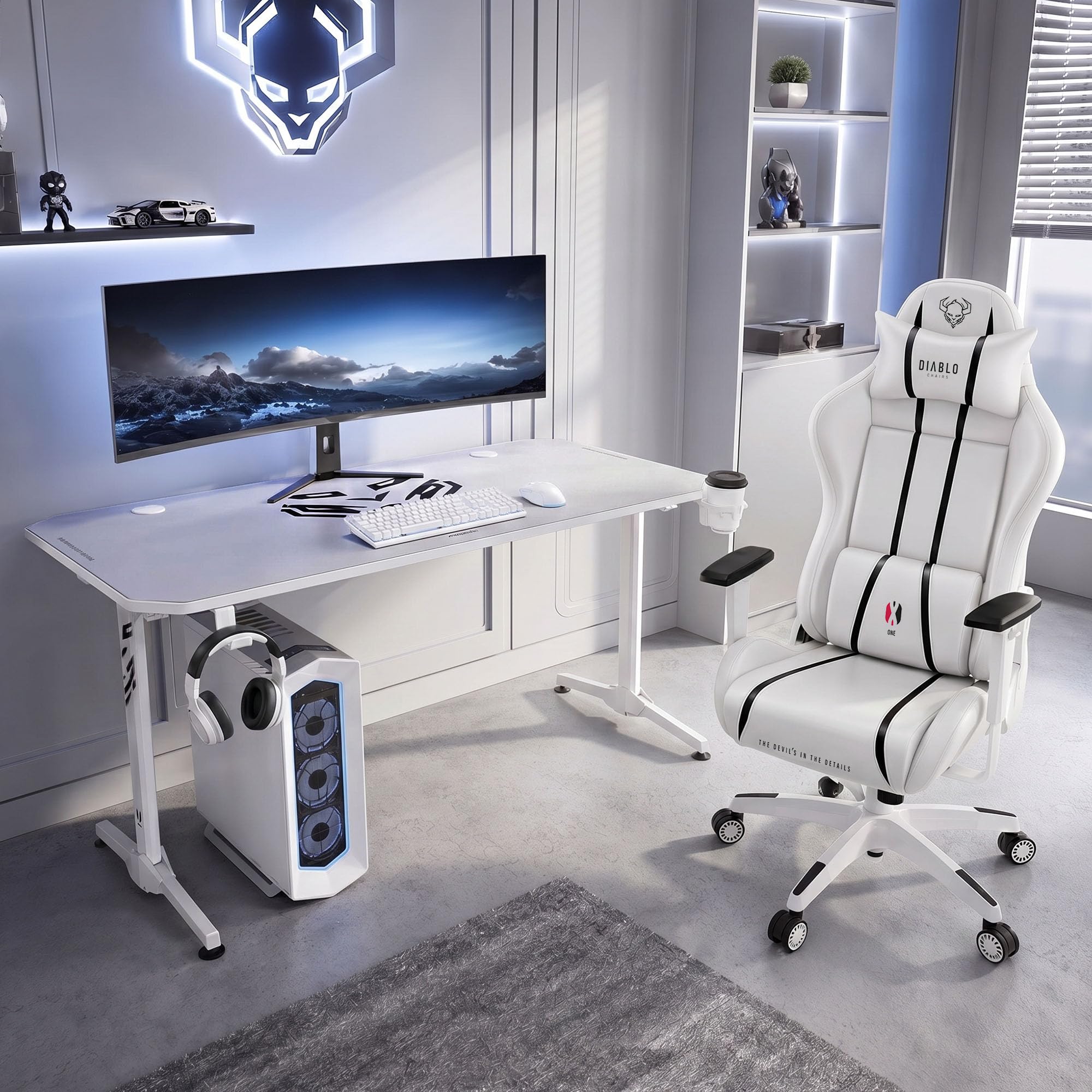DIABLO Scrivania Gaming grande scrivania gamer stabile tavolo PC con gestione cavi tappetino supporto cuffie porta bicchiere scrivania computer ergonomica robusta setup 140 cm x 60 cm x 75 cm