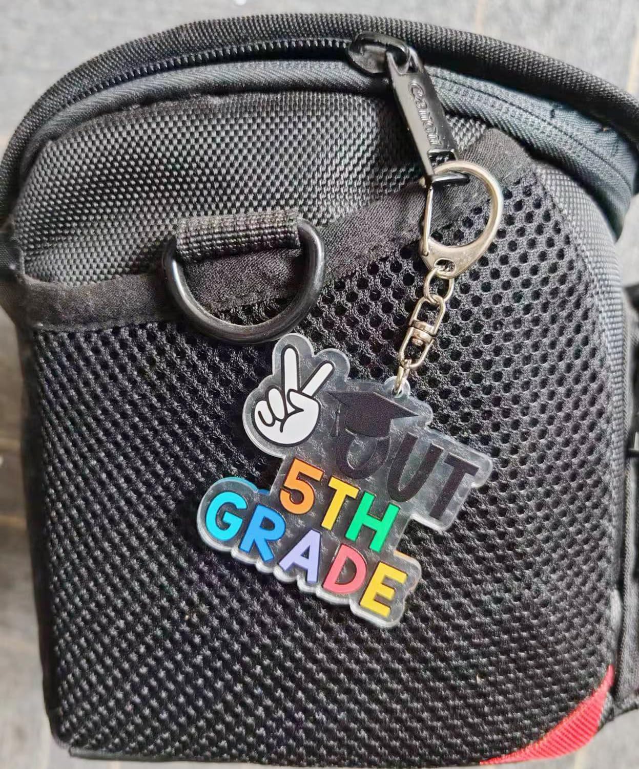 Aisosiks 5TH Grade Graduation Keychains Grad Gift for 5TH Grade Graduation Decorations 2026, Elementary School Graduation Gifts for Boys Girls Kids Fifth Grade Graduation Supplies