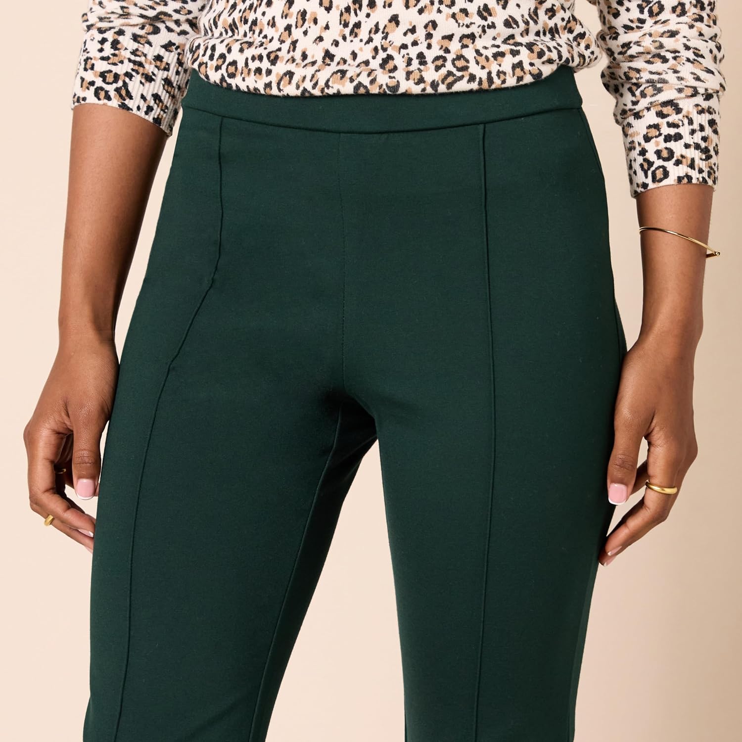 Amazon Essentials Women's Ponte Pull-On Mid Rise Ankle Length Pants - Image 4