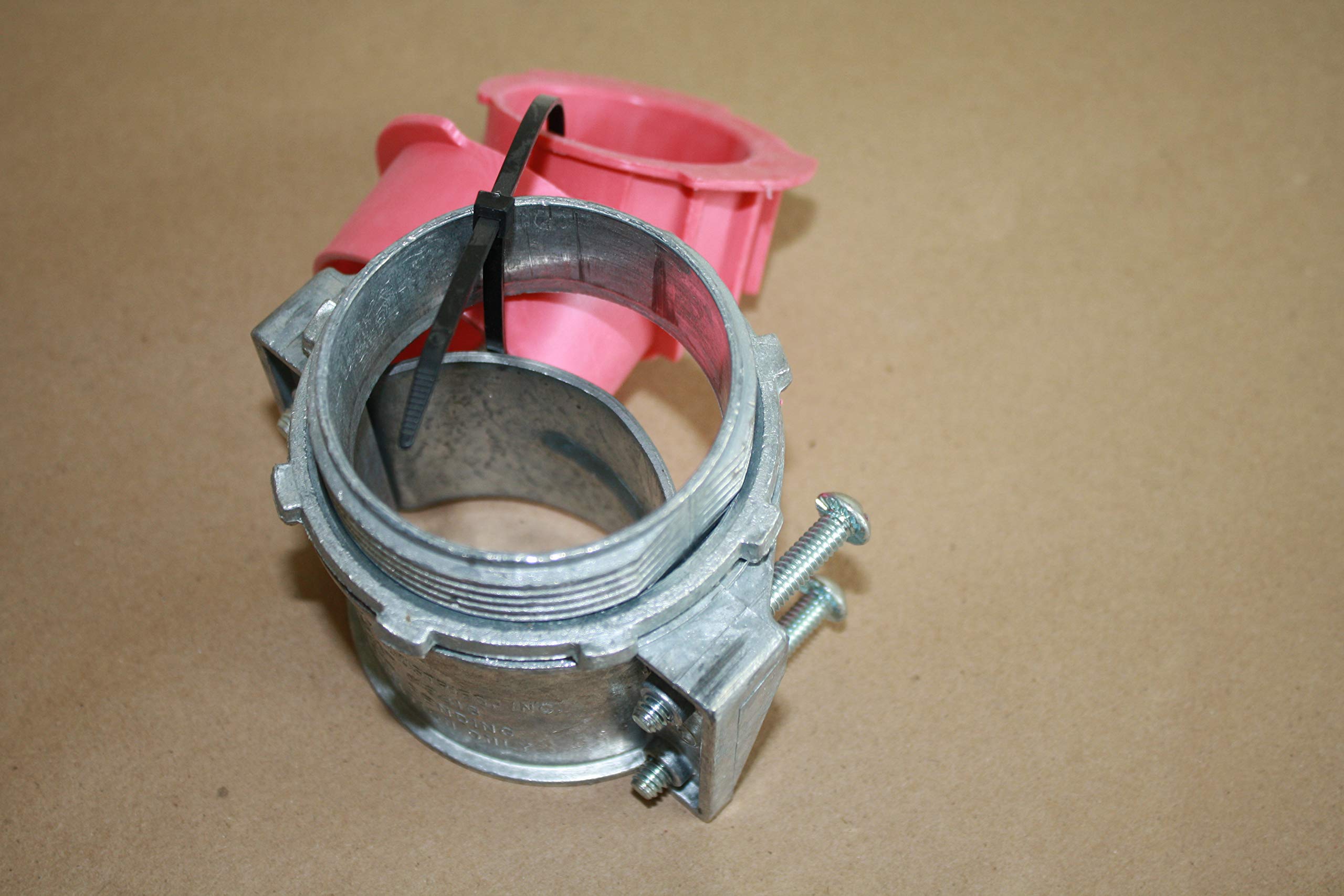 Arlington 8416 Die Cast Zinc Cable Connector 2-1/2 Inch - Amazon.com