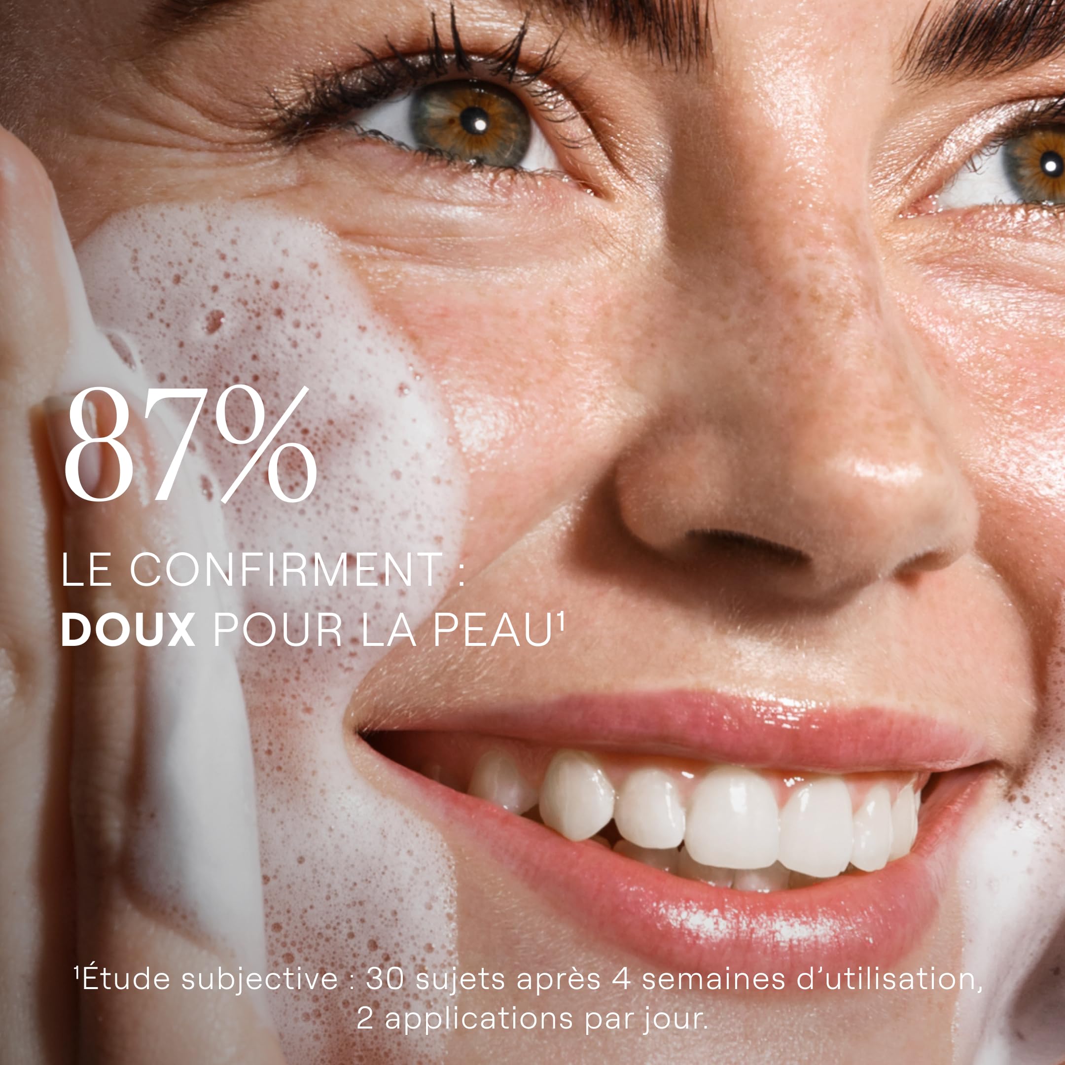 WELEDA - Mousse nettoyante Douceur Hamamélis - Nettoie en prodondeur, préserve l'hydratation de la peau - Peaux normales à mixtes - NATRUE* - Vegan*** - 150 ml
