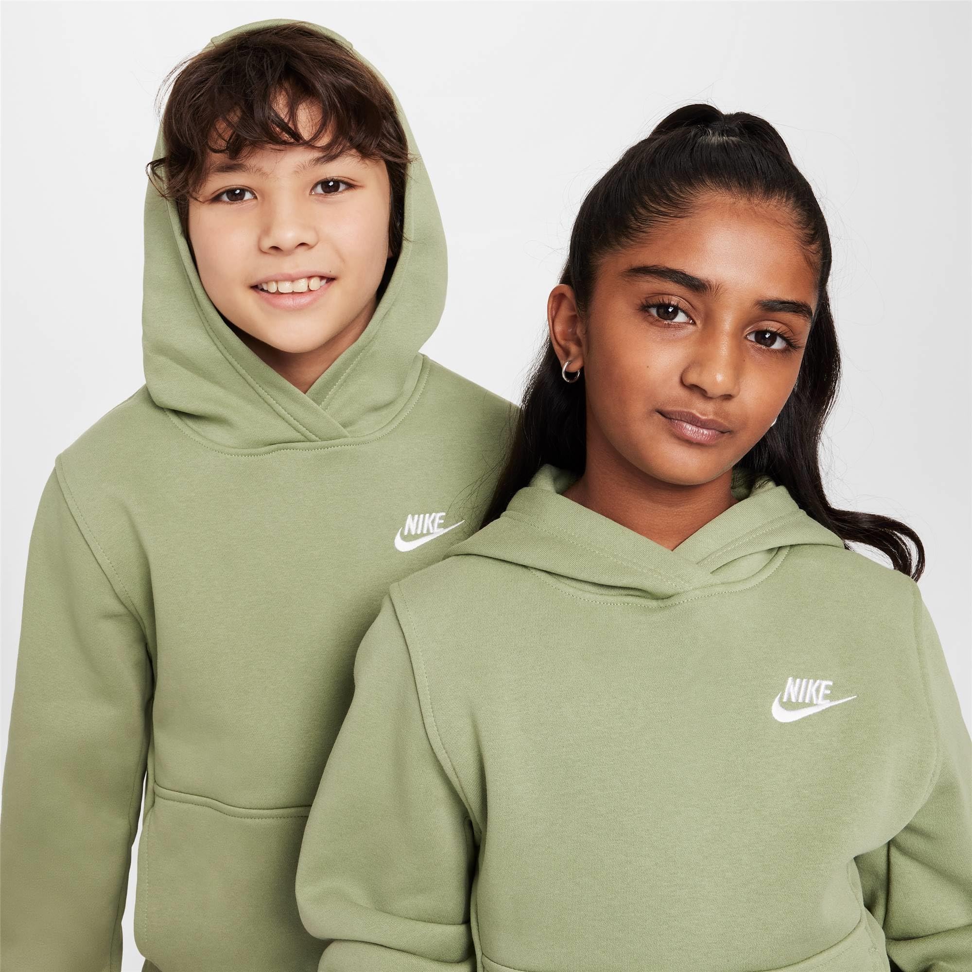 NIKE Sportswear Club Fleece Hoodie für Ältere Kinder Felpa con Unisex - Bambini e Ragazzi