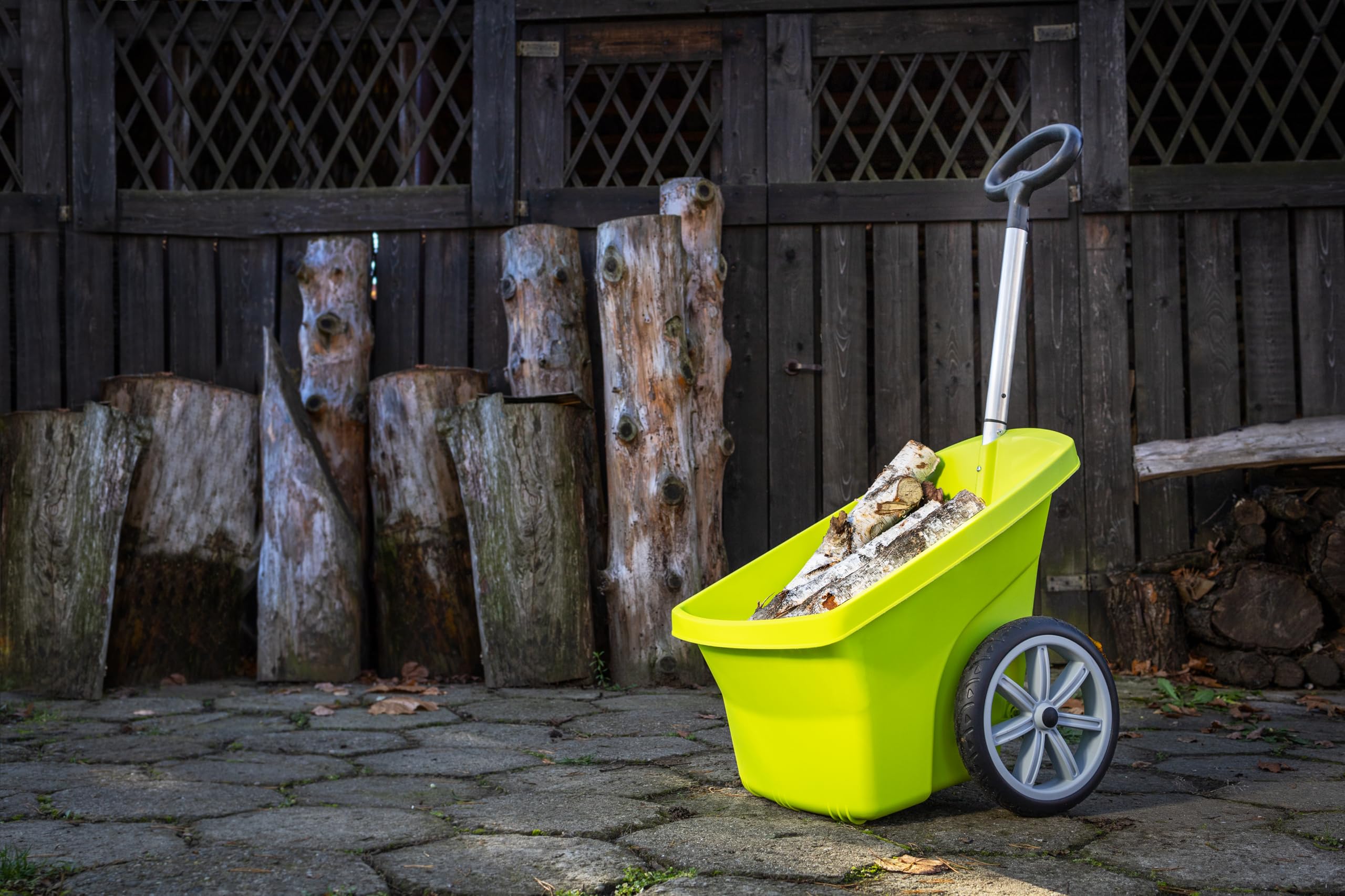 Schubkarre 2 Räder - Gartentrolley Kunststoff - Gartenwagen Transportwagen - Gartenkarre für Laub, Abfall - Belastbarkeit bis 50 kg, Fassungsvermögen 67 L - Schwarz