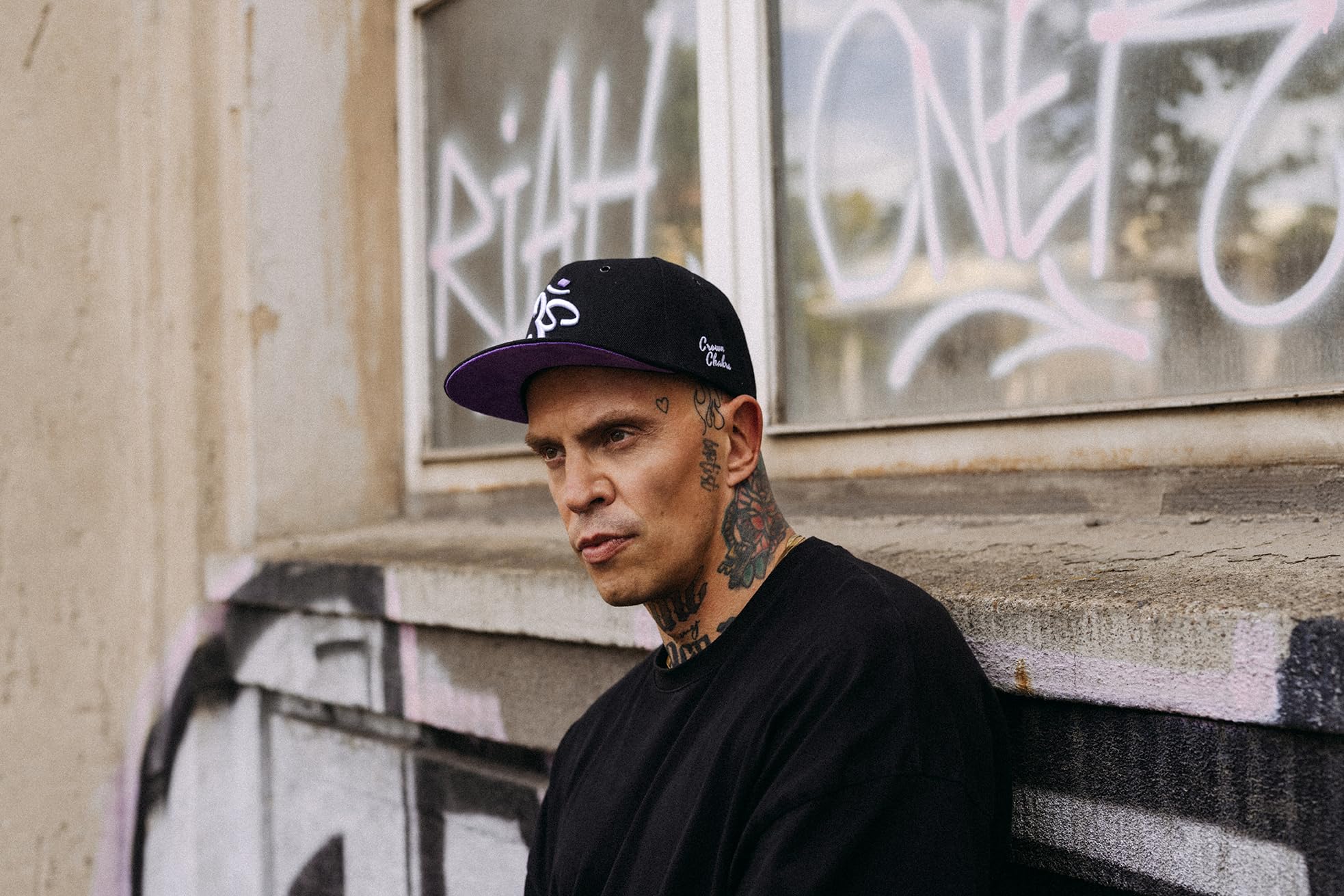 Nebelkind Snapback-Cap-Herren Damen Crown Chakra, Einheitsgröße OneSize, Größenverstellbar, Unisex, hochwertige Basecap trendig, Streetwear Style, Baseball-Kappe, gerader Schirm, Retro