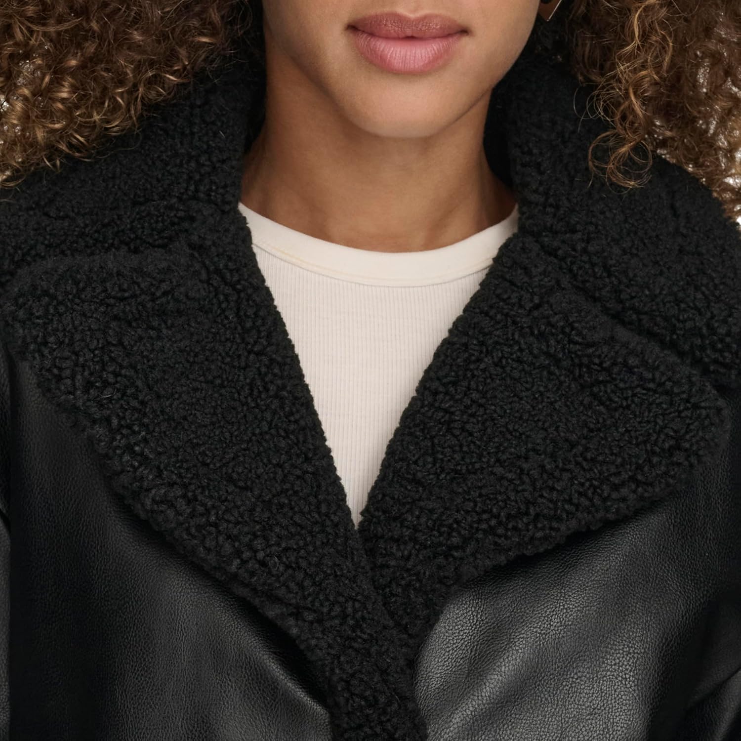 Levi's Women's Faux Leather Sherpa Lined Moto Jacket - Image 5