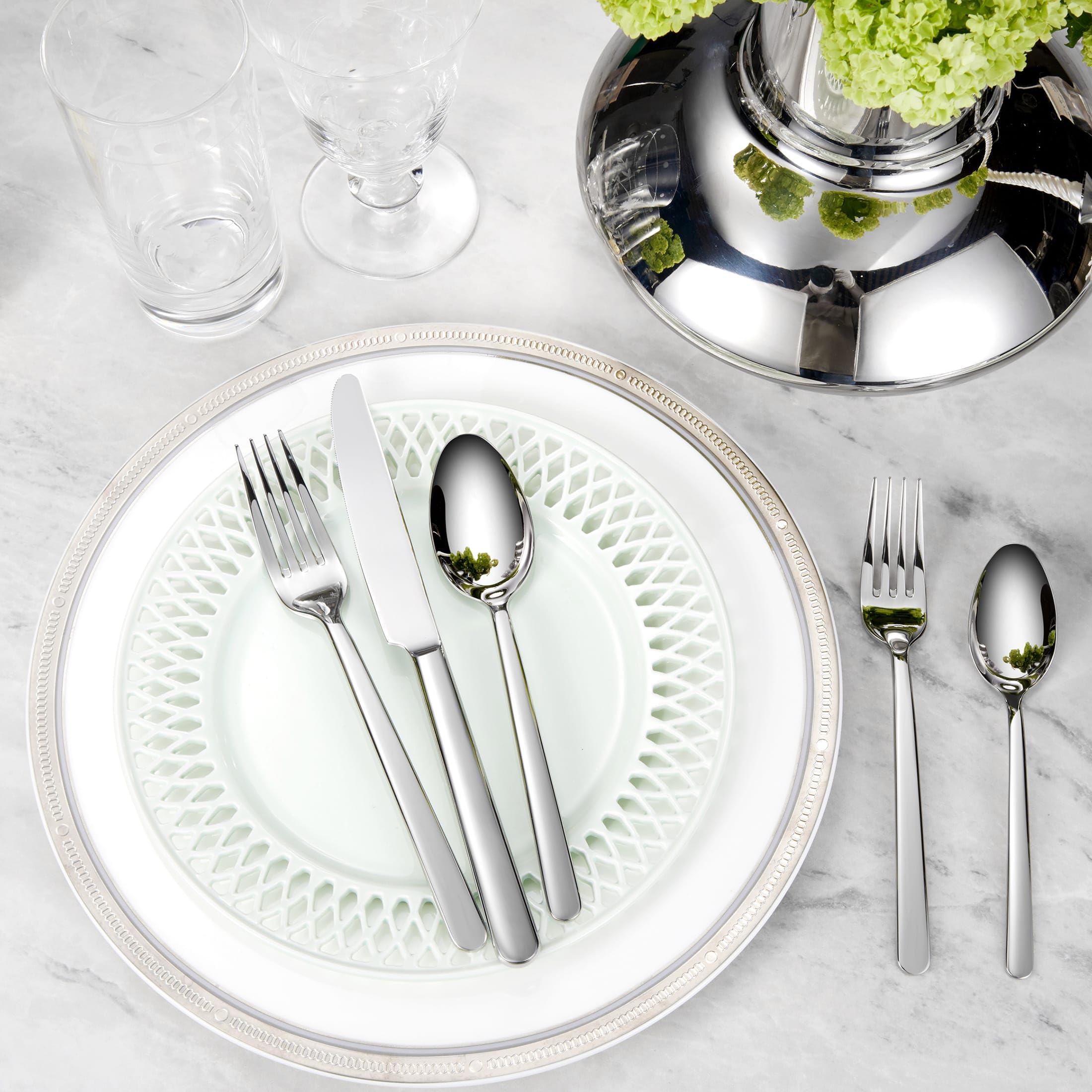 KEAWELL Premium Aline 20/45/65-Piece Modern Silverware Set (45, Silver) — Amazon image 4