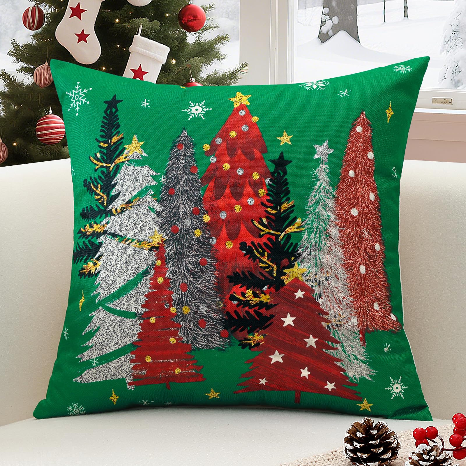 Sungeek Christmas Cushion Cover 50x50 cm Snowflakes Christmas Tree Winter Holiday Xmas Decorative Green Throw Pillow Cover Case for Sofa Couch Bedroom Living Room