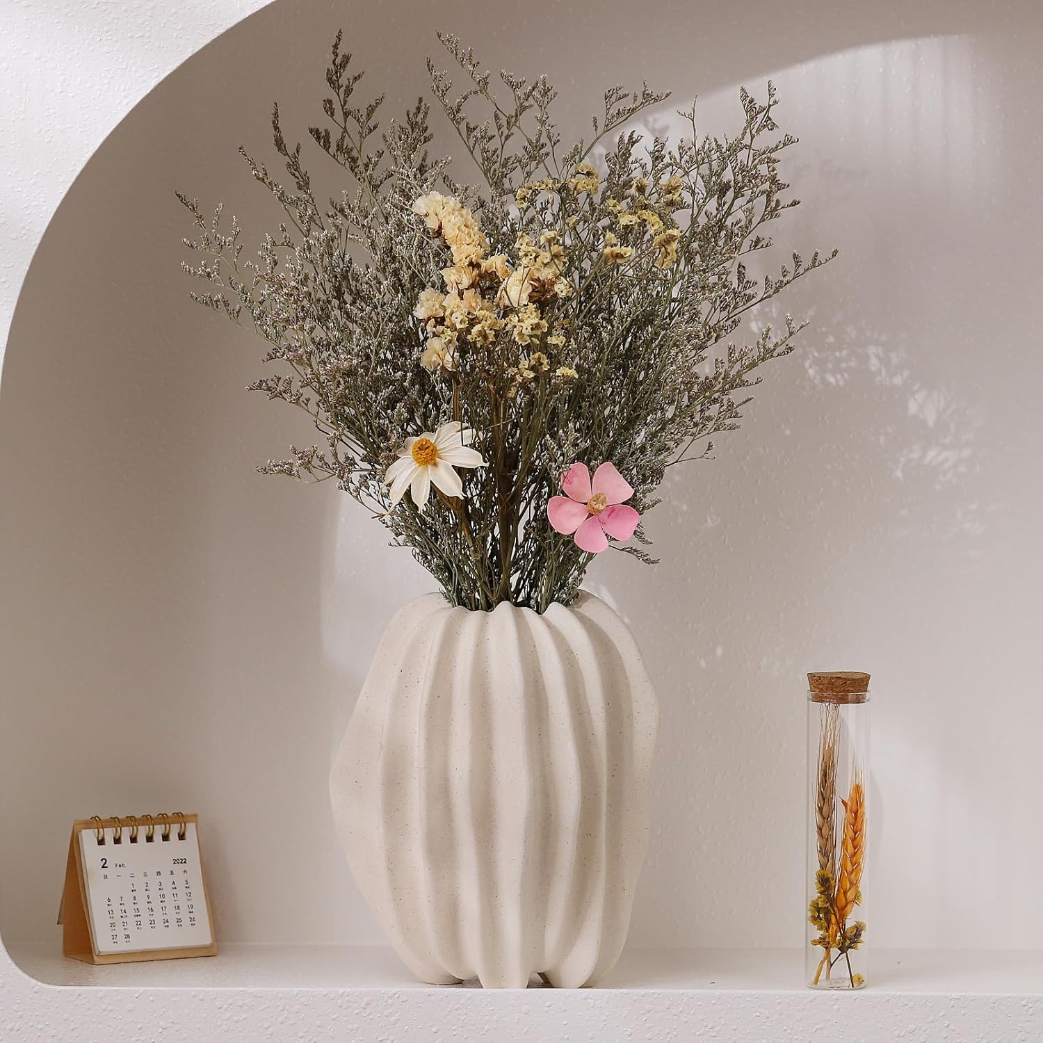 White Ceramic Vase for Home Decor,Nordic Modern Boho ins Style Decorative Vases Decor for Wedding Dining Shelf Sookshelf Living Room House Farmhouse Table Centerpiece Office （7.2 in）