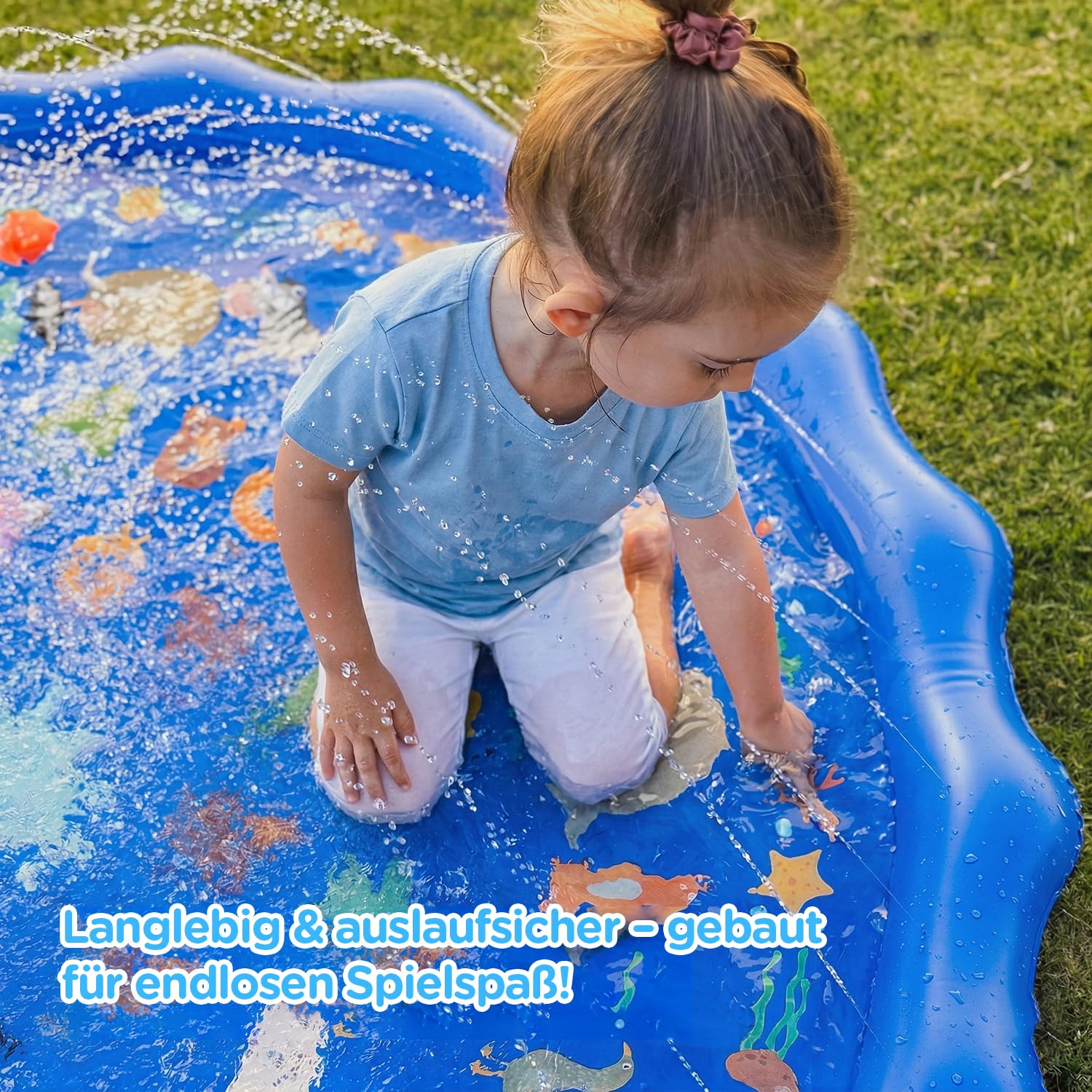 KiddoSpace Splash Pad – rutschfeste Wassermatte mit Lerndesigns, ideal für draußen im Sommer, inkl. Lernkarten, BPA-frei, perfekt für Kleinkinder & Kinder.