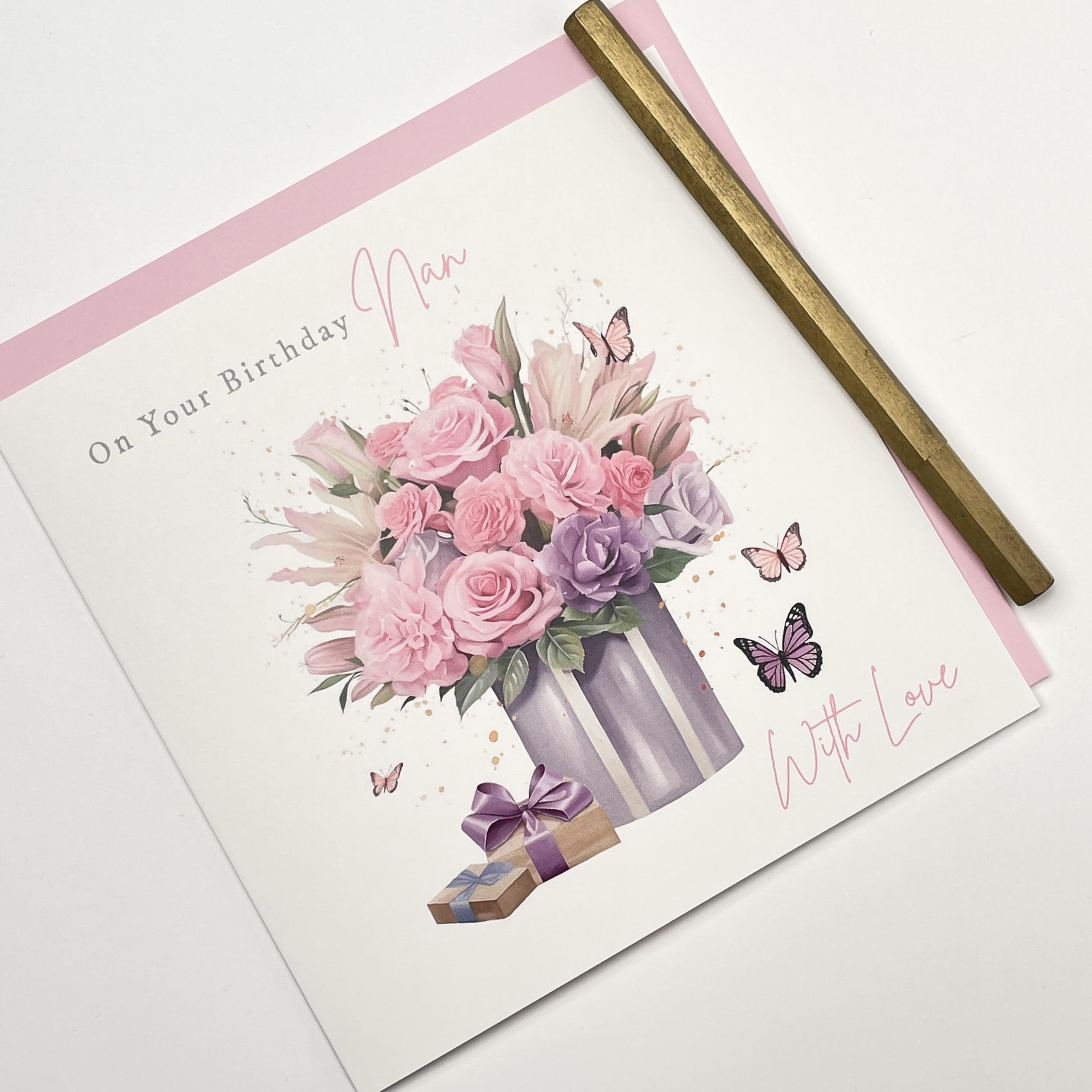 Old English Co. Carte D'anniversaire Lovely Nan Pour Elle - Carte D