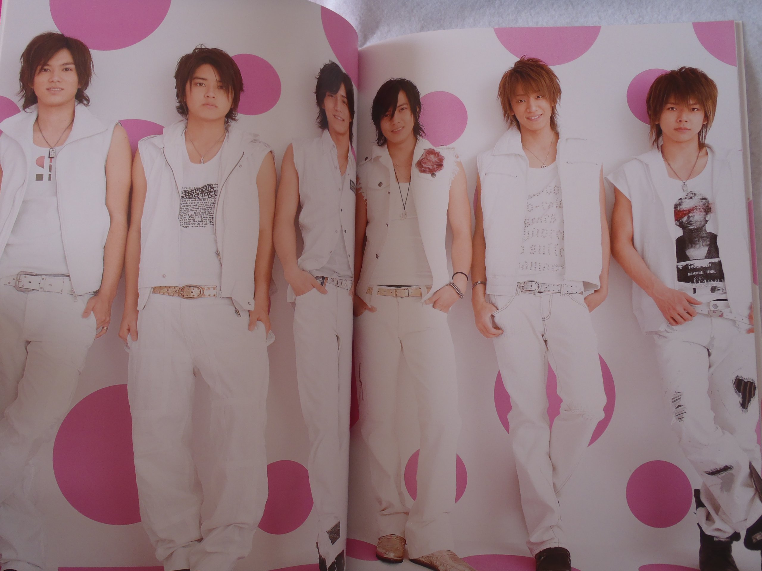 NEWS ジャニーズ パンフレット 6冊セット NEWS ジャニーズ パンフレット 6冊セット