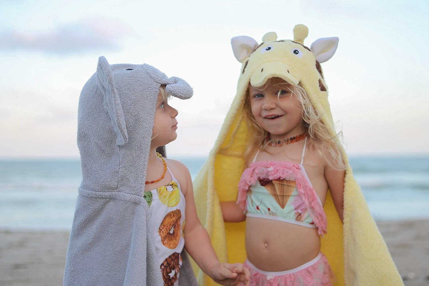 Hooded Baby Towel for Kids 2-8 | Large 100% Cotton Baby Towel for Girls or Boys | Unisex Cute Giraffe Bath Towels for Babies and Toddlers in Yellow