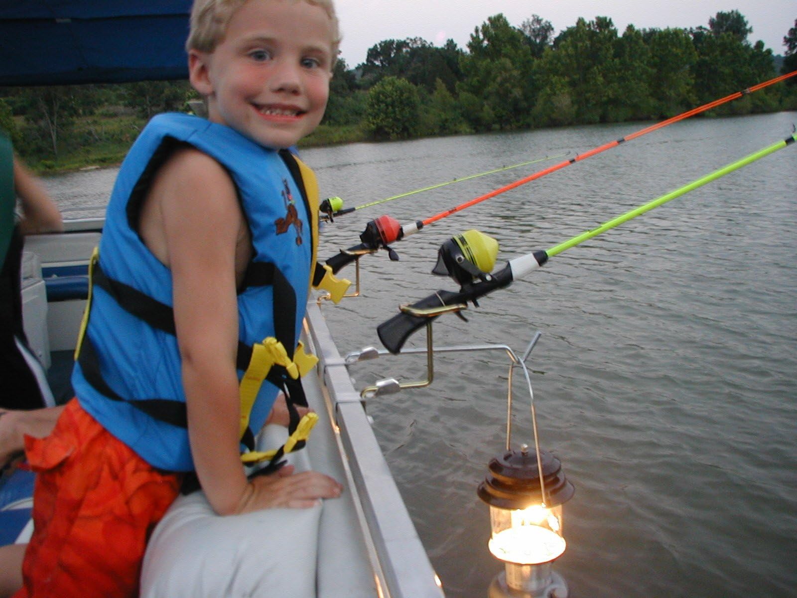 Arnall's Lantern Holder for Pontoon Boats