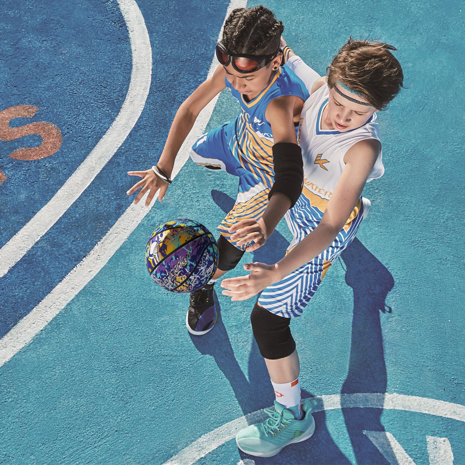 Pallone da basket, misura 5, con pompa, per allenamento di strada, per principianti, adolescenti e adulti (Gomma/Graffiti)