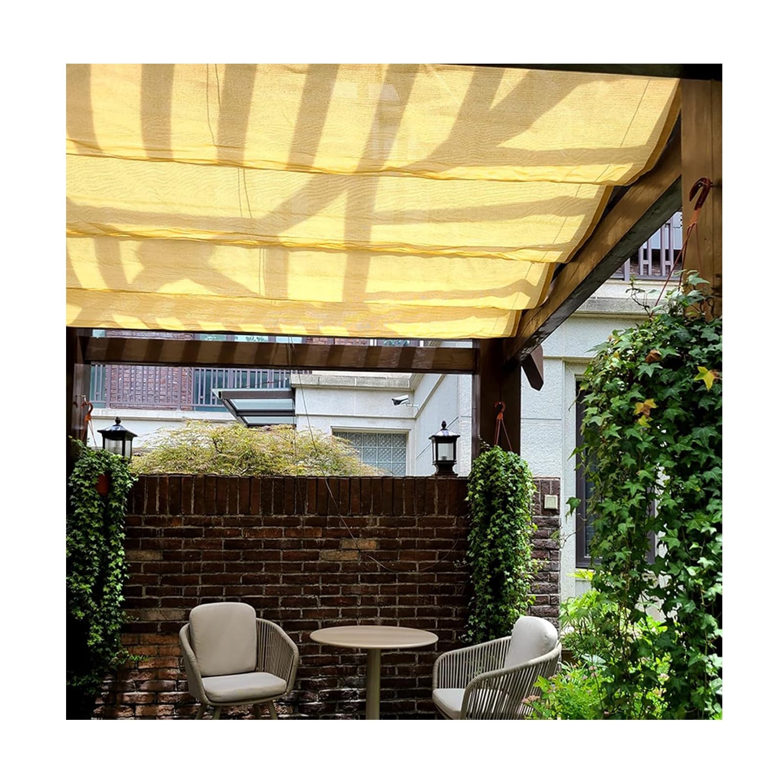 Filet pare-soleil en U pour gazebo et porche ombragé tout l'été