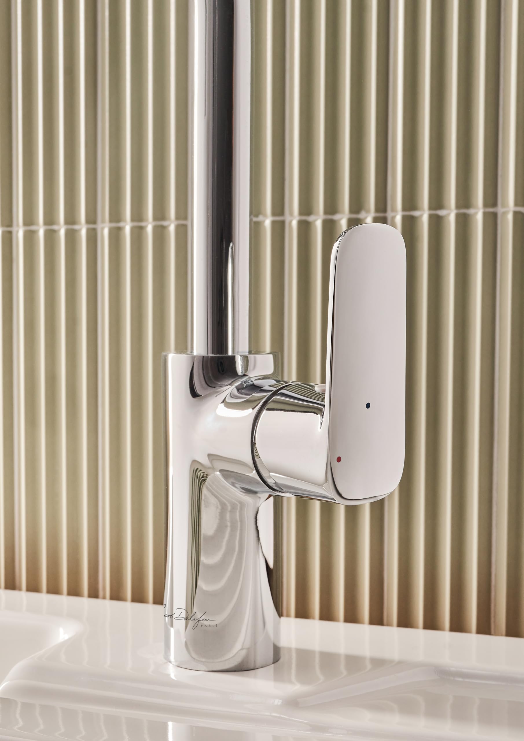 JACOB DELAFON Grifo de cocina monomando cromado Caño orientable cuello de cisne Aireador antical Ahorro de agua y energía por apertura en frío Latón Cromo E35686-4-CP (Cromo)