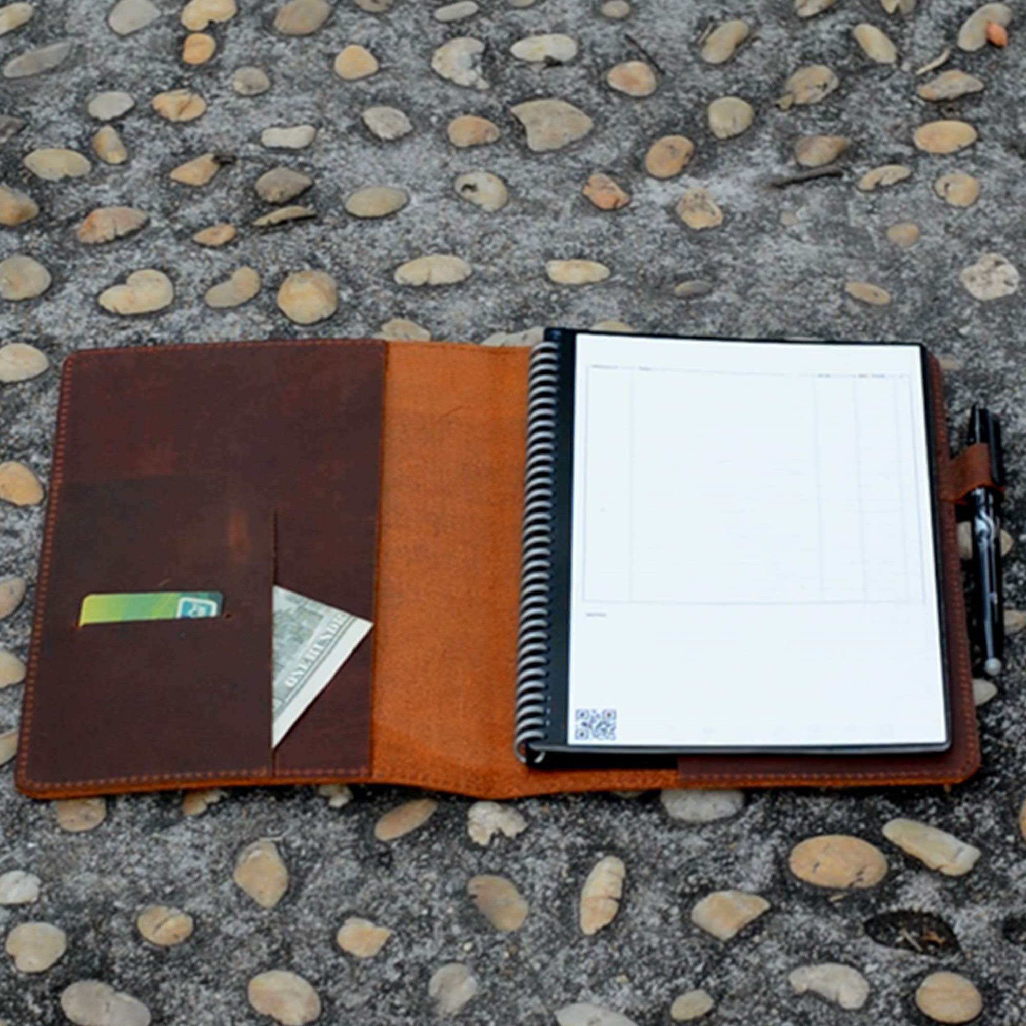 JJNUSA Compatibile con Rocketbook Cover Smart Business Handmade in vera pelle invecchiata per Everlast, Fusion, Wave Moleskin A4 con passante per penna e porta carte di credito, lettera 28 x 21,6 cm,