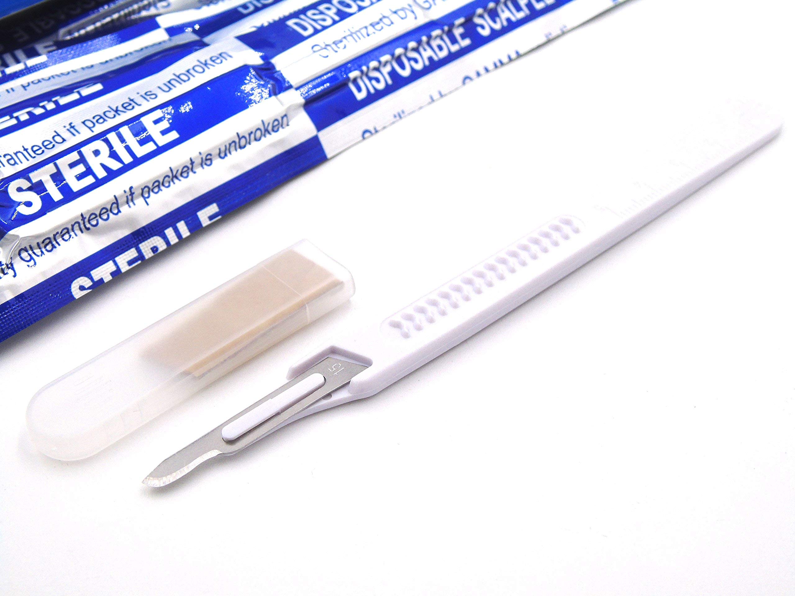 Disposable Scalpels High-Carbon Steel Blades, Plastic Graduated Handle, Sterile, Individually Foil Wrapped, Box of 10 (Disposable Scalpel #15)