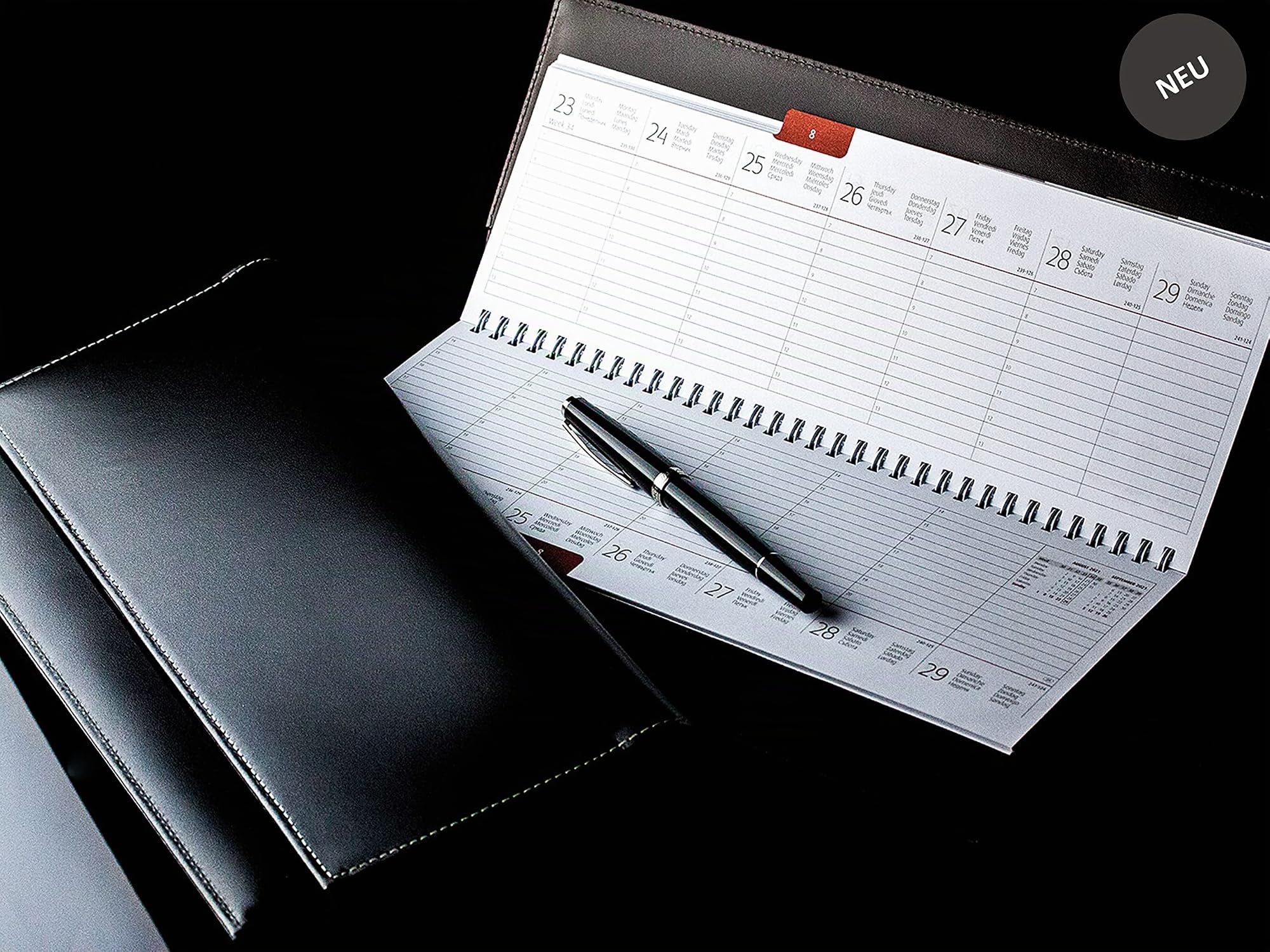 DELMON VARONE - Tischquerkalender 2027 Cambridge Top Grain Leder Schwarz - Tischkalender Quer 1 Woche auf 2 Seiten - Wochenplaner Kalender für Büro, Schreibtisch Wochenkalender Organizer