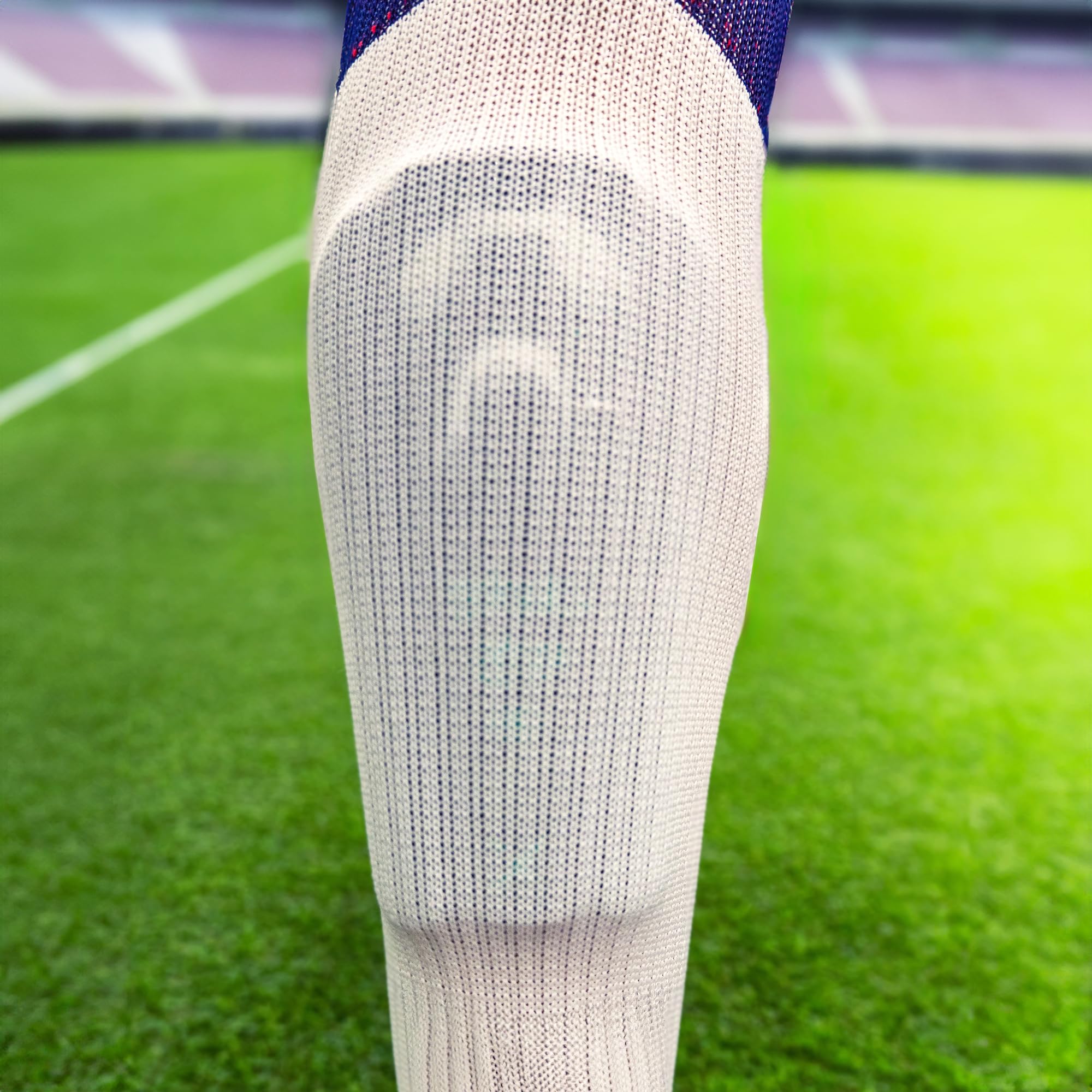 Parastinchi Da Calcio Giovani Adulti ad alta resistenza agli urti Made in Italy Protezione Completa. Comprese fasce di sostegno. Modello Never Give Up