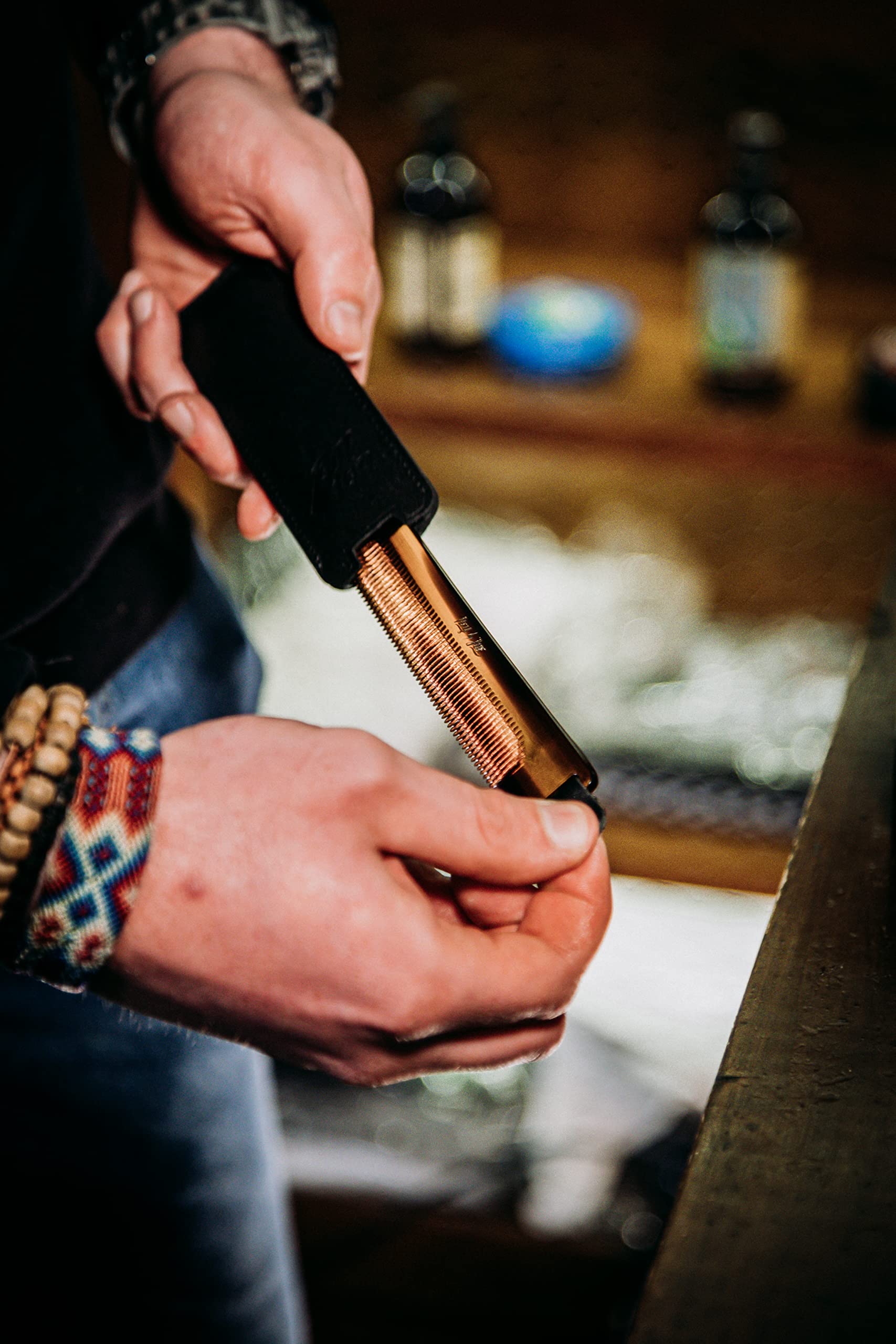 HEY JOE! - Deluxe Comb Leather Case | Men's Comb Made Of Case With Natural Leather Case