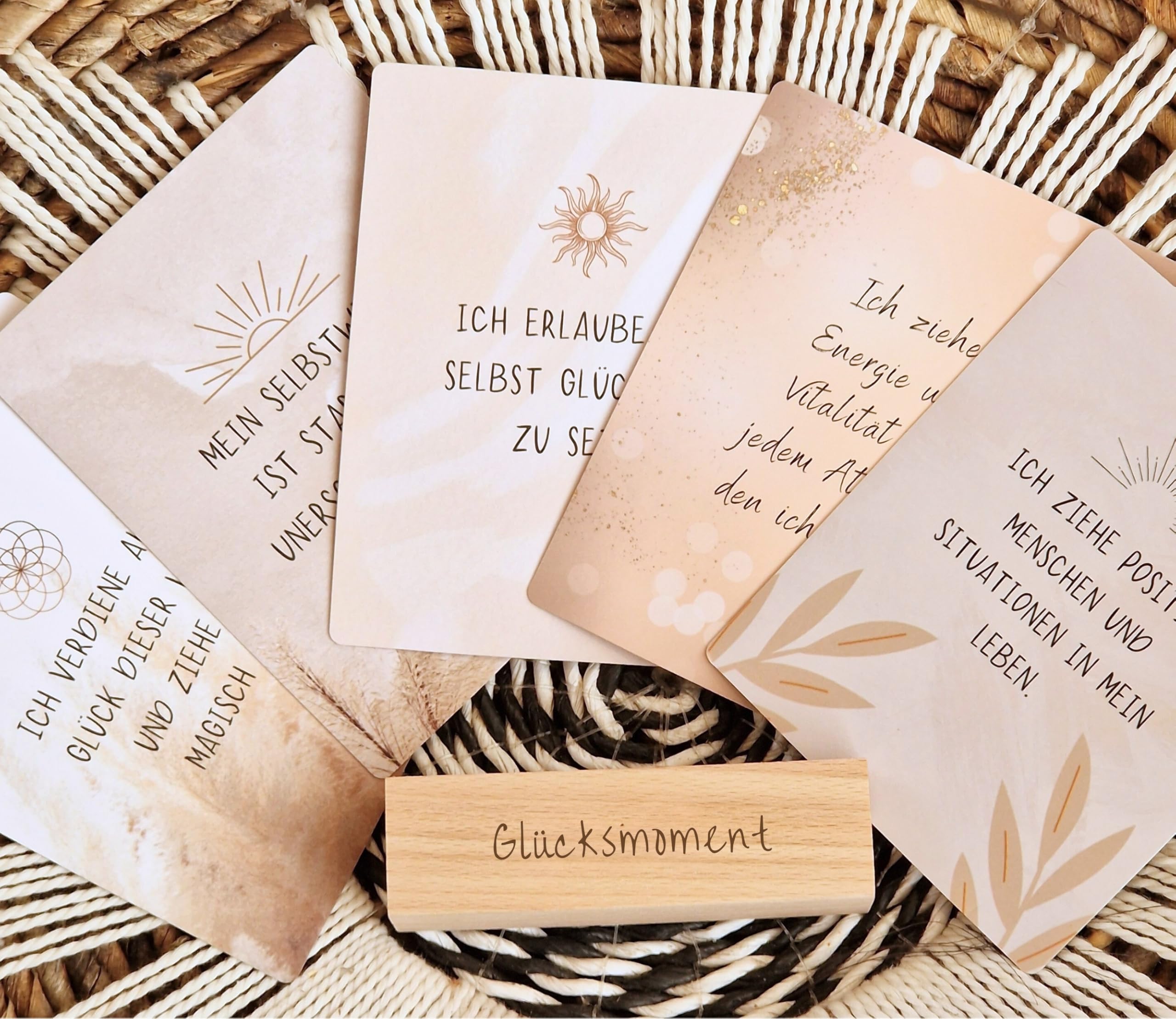 40 Affirmationskarten inkl. Box + Holzständer 10x12cm Motivationskarten Achtsamkeit für Erwachsene für positive Gedanken, Selbstliebe, FSC-zertifiziert (Motivation & Positivität)