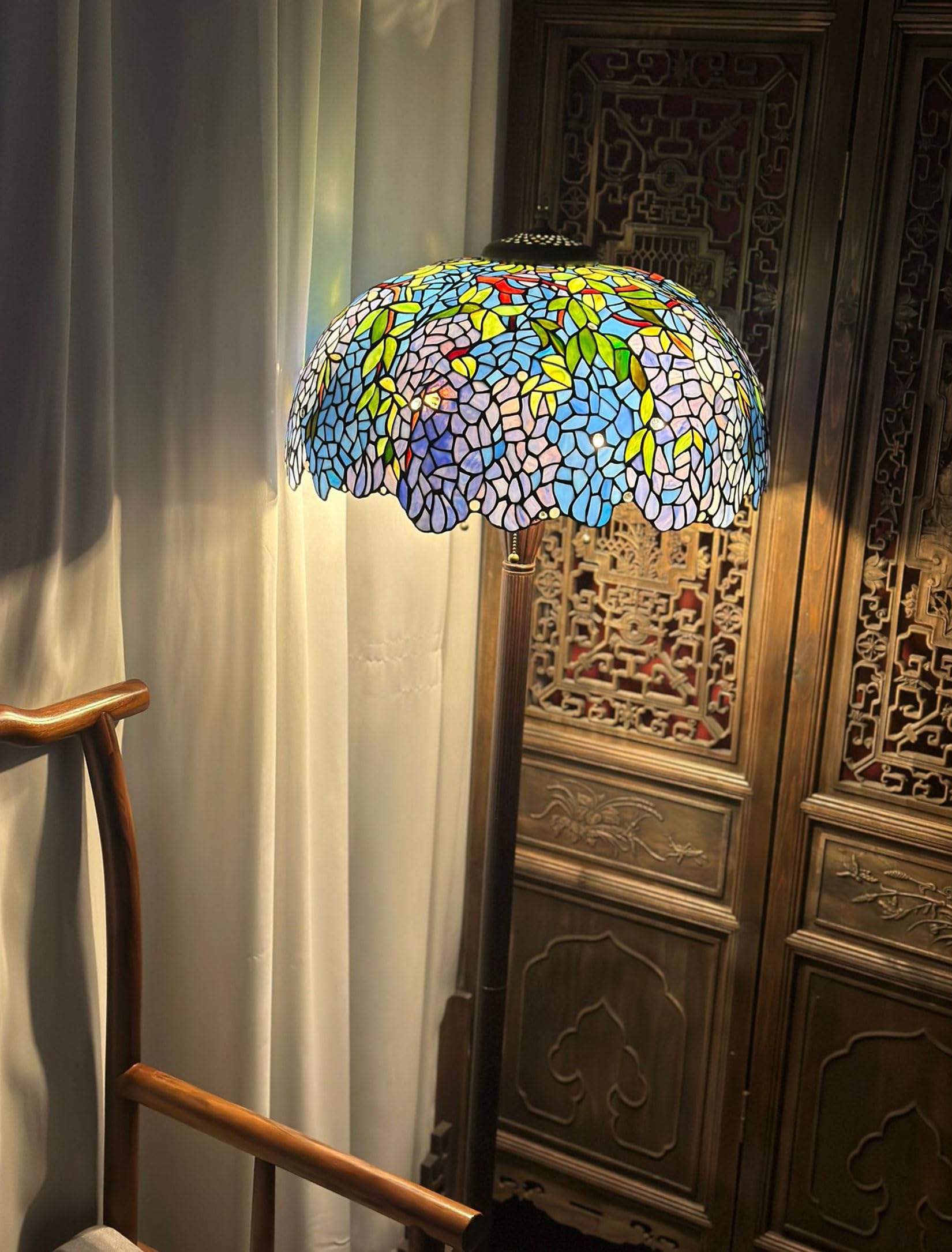 Tiffany Style witrażowy klosz lampy zastępczej do lamp podłogowych, stołowych i biurkowych, poprawia oświetlenie do czytania dzięki śródziemnomorskiemu wzornictwu