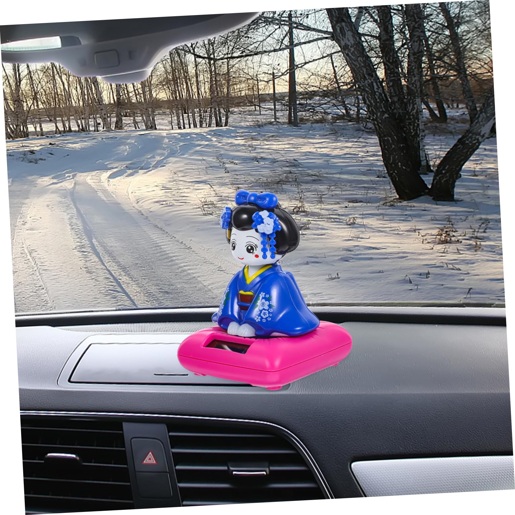 Poupée Solaire Kimono Secouant La Tête Ornement Voiture Format